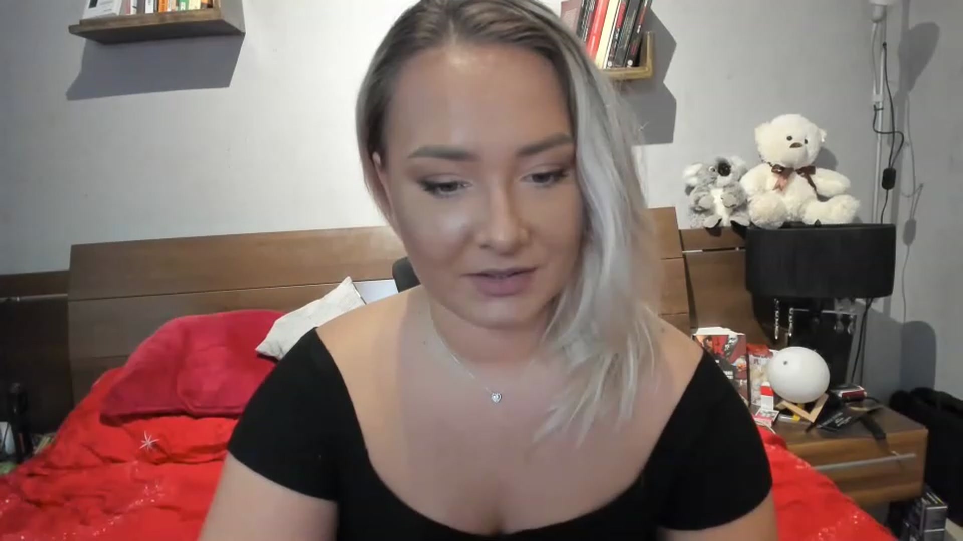Gallery image thumbnail from LilithTongue_'s myfreecams stream on, 06/17/2023, 14:20 image 12 of 20