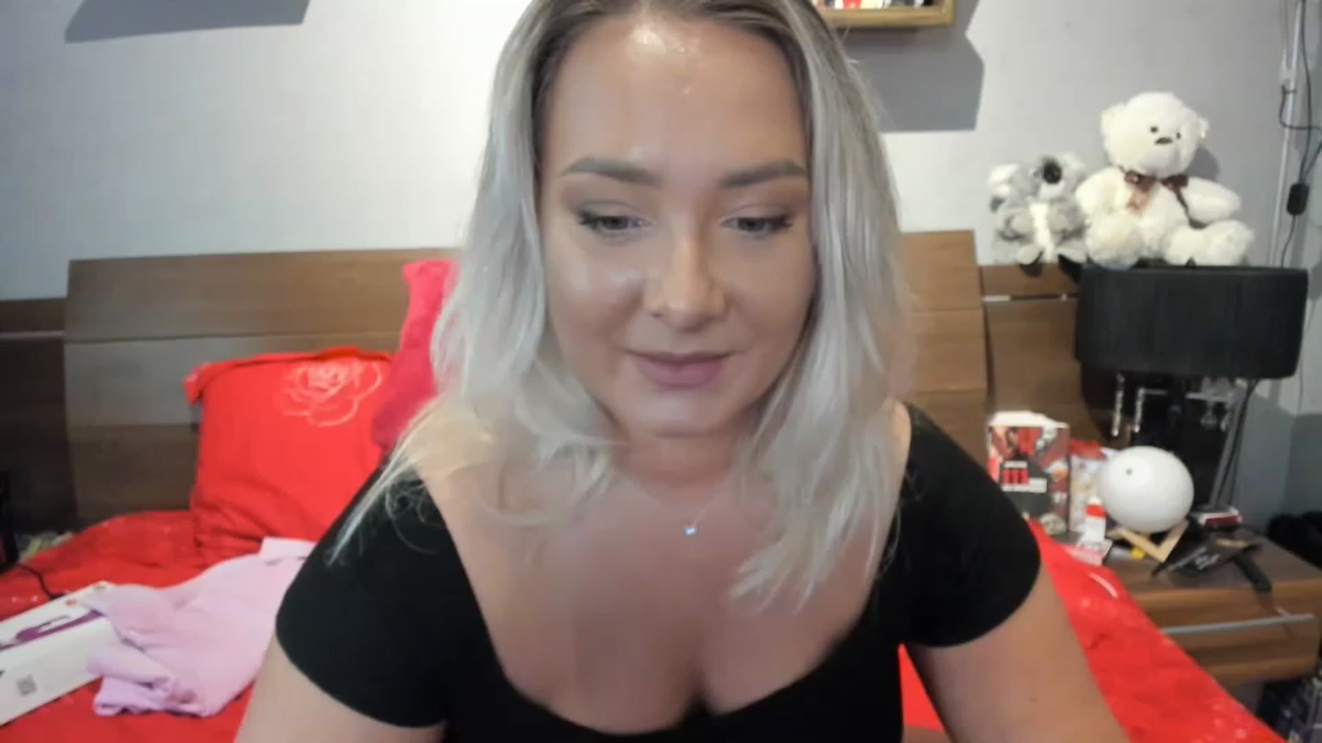 Gallery image thumbnail from LilithTongue_'s myfreecams stream on, 06/17/2023, 15:15 image 20 of 20