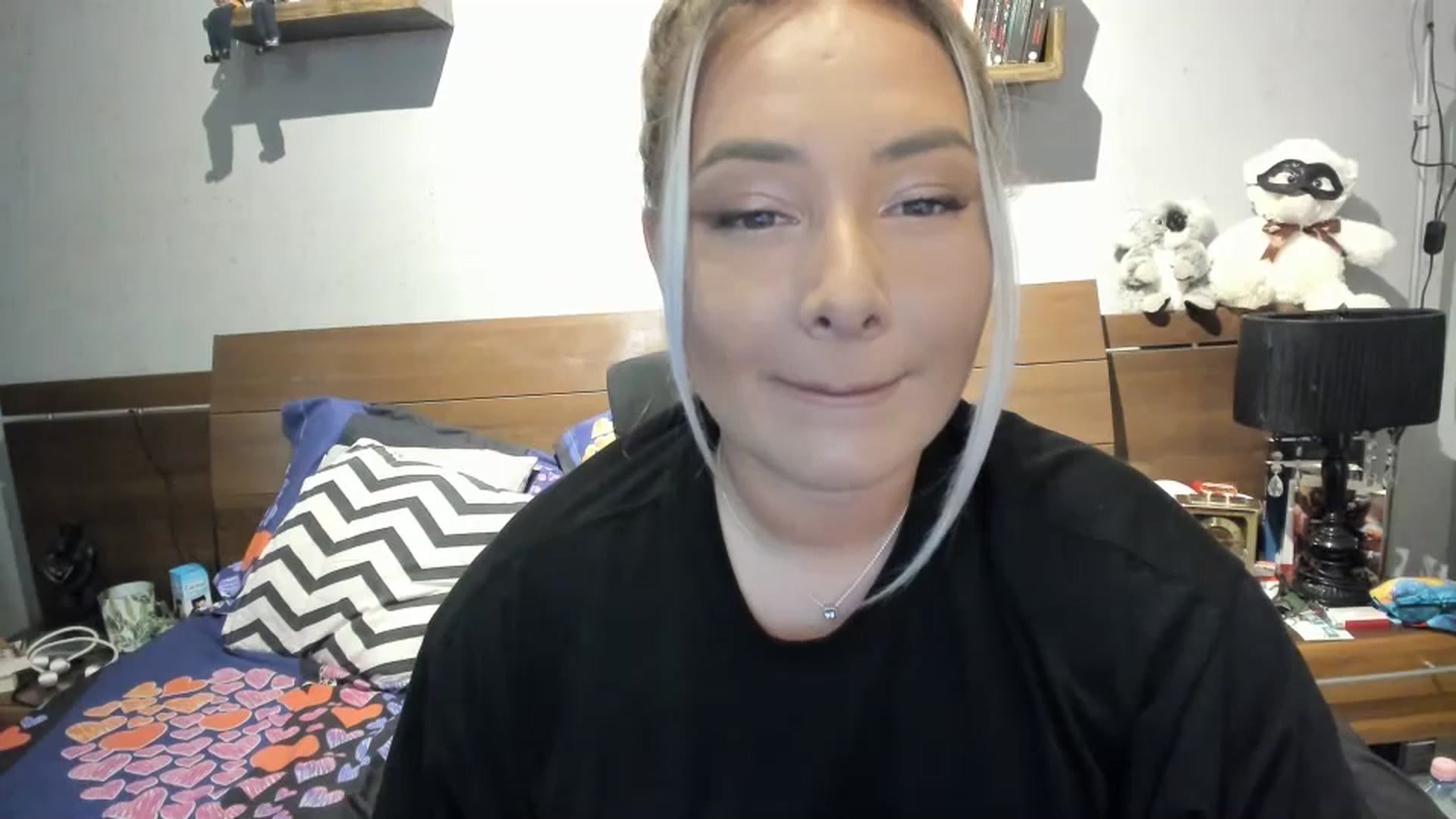 Gallery image thumbnail from LilithTongue_'s myfreecams stream on, 07/15/2023, 12:51 image 14 of 20