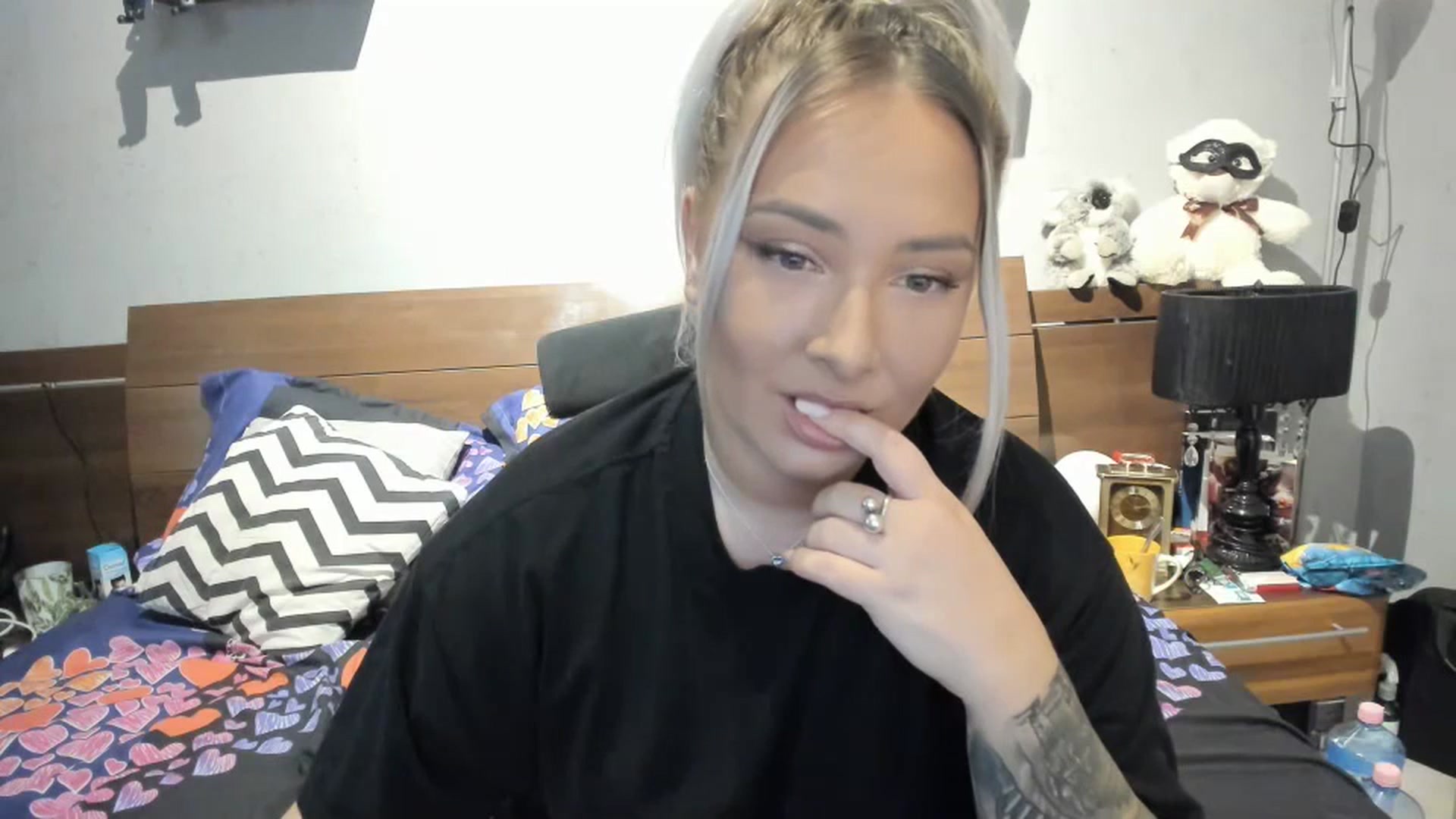 Gallery image thumbnail from LilithTongue_'s myfreecams stream on, 07/15/2023, 12:51 image 6 of 20