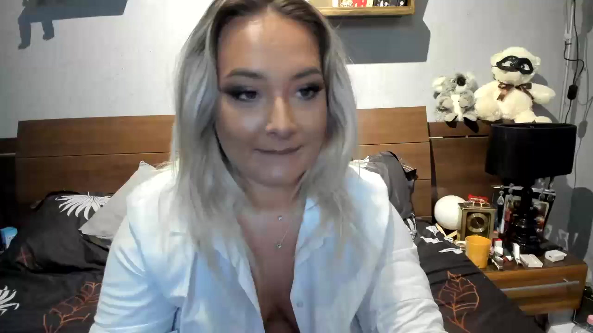 Gallery image thumbnail from LilithTongue_'s myfreecams stream on, 07/21/2023, 14:35 image 3 of 20