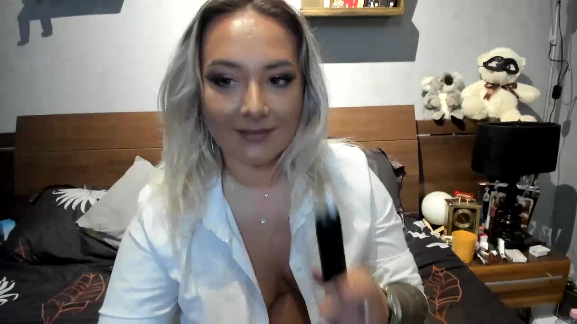 Gallery image thumbnail from LilithTongue_'s myfreecams stream on, 07/21/2023, 14:35 image 10 of 20