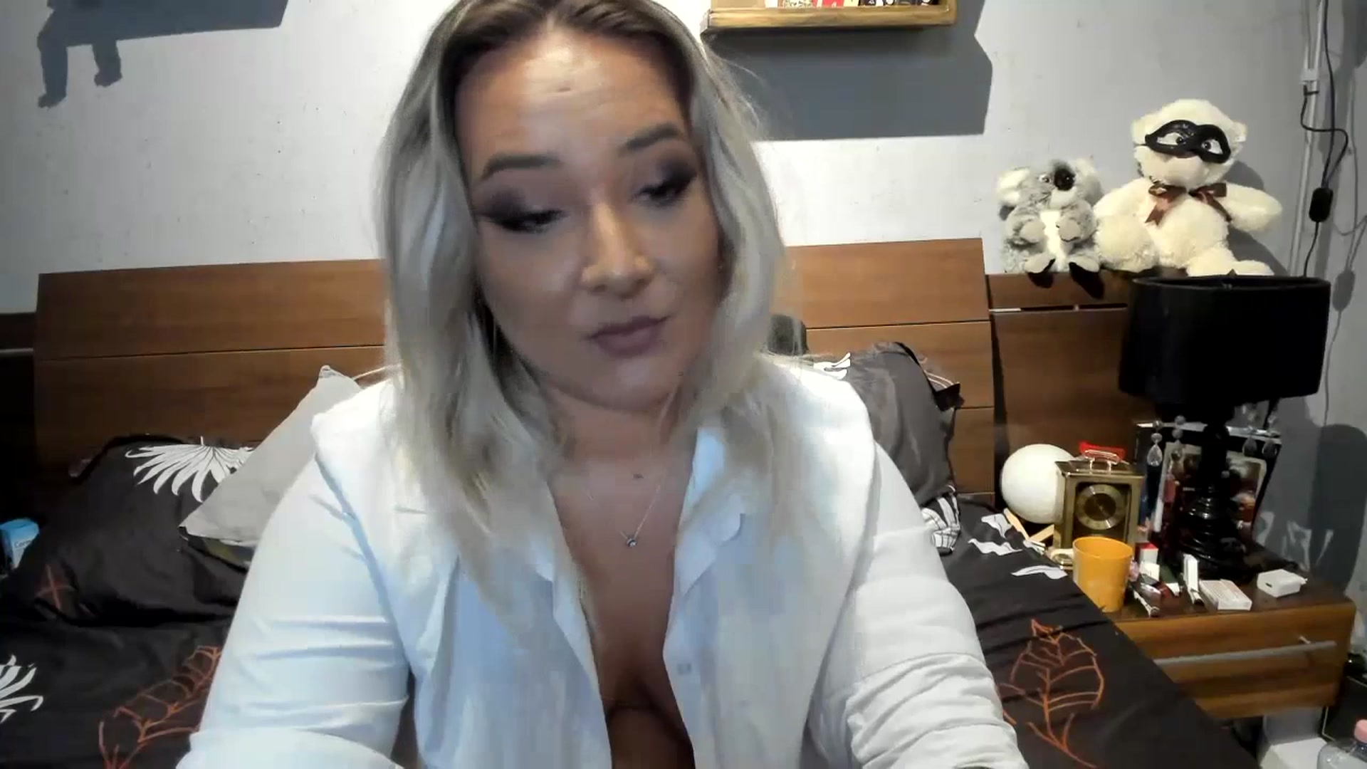 Gallery image thumbnail from LilithTongue_'s myfreecams stream on, 07/21/2023, 14:35 image 6 of 20
