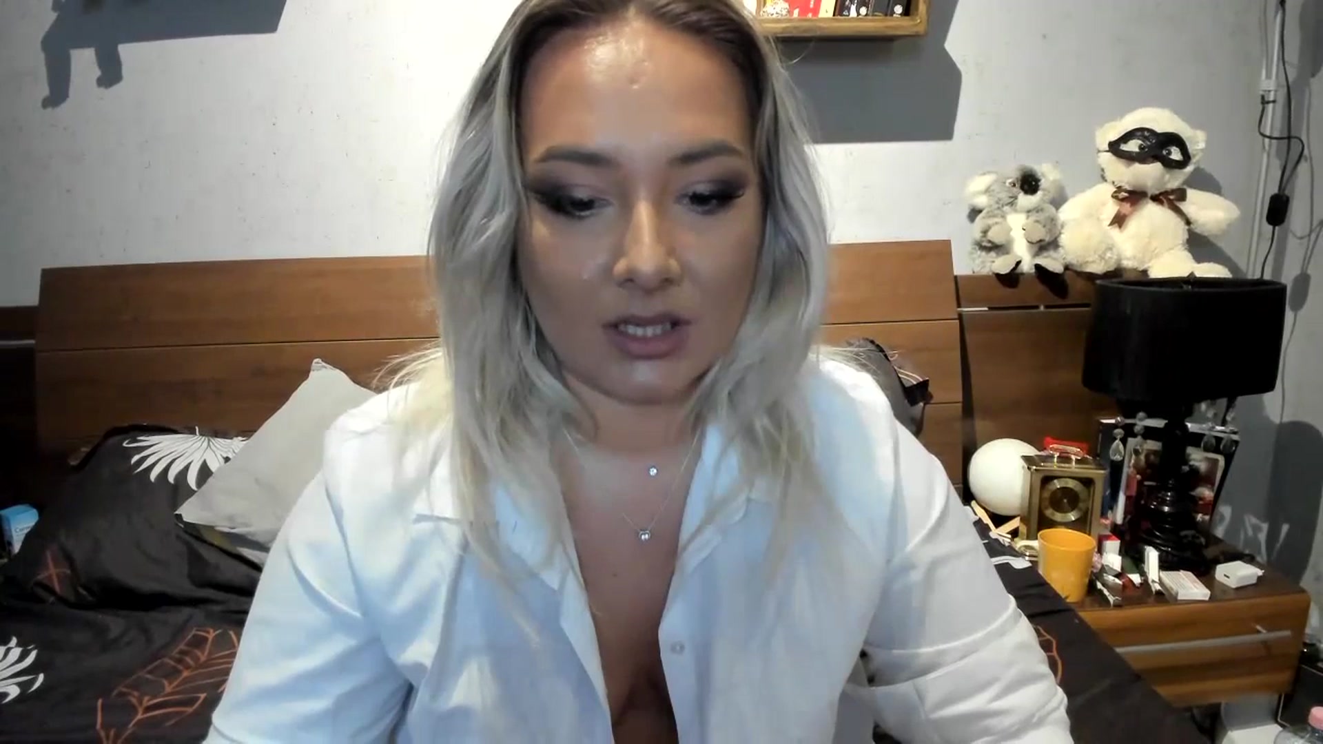 Gallery image thumbnail from LilithTongue_'s myfreecams stream on, 07/21/2023, 14:35 image 15 of 20