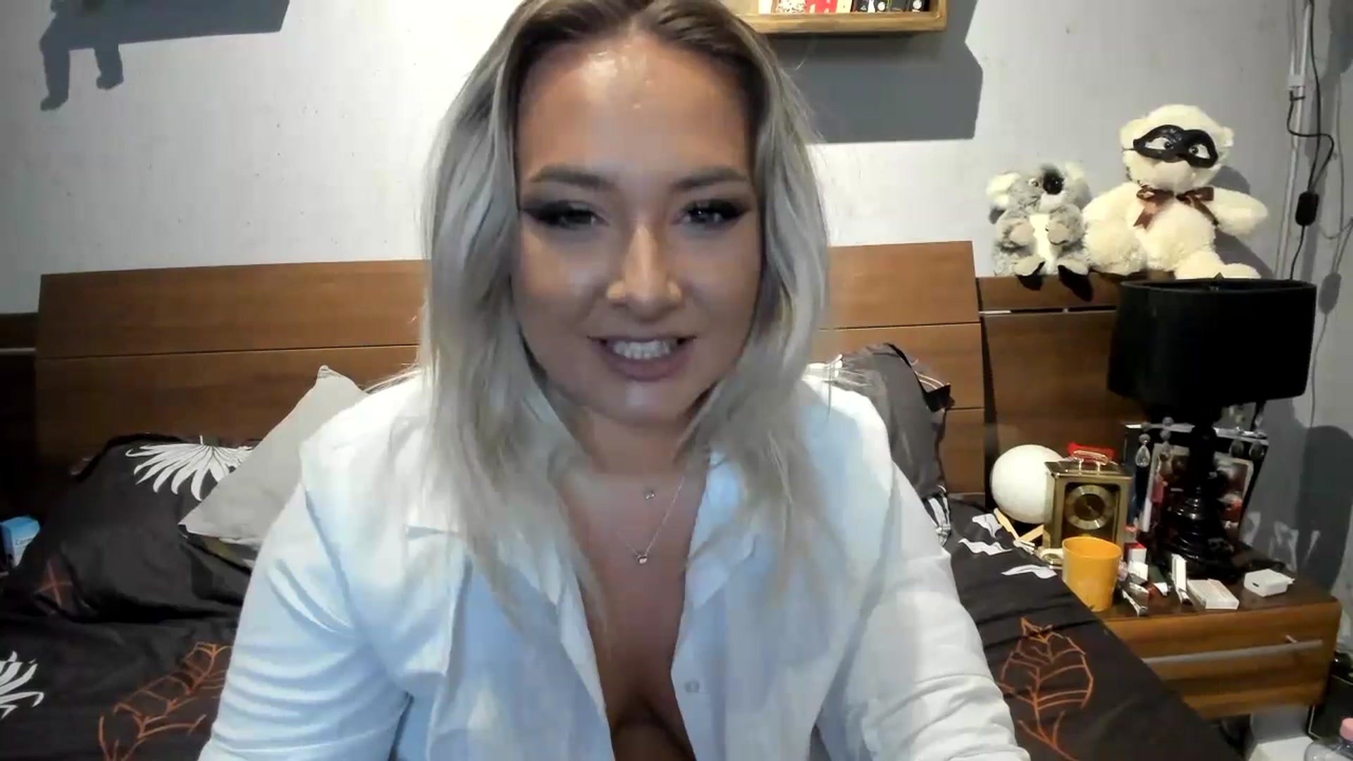 Gallery image thumbnail from LilithTongue_'s myfreecams stream on, 07/21/2023, 14:35 image 5 of 20