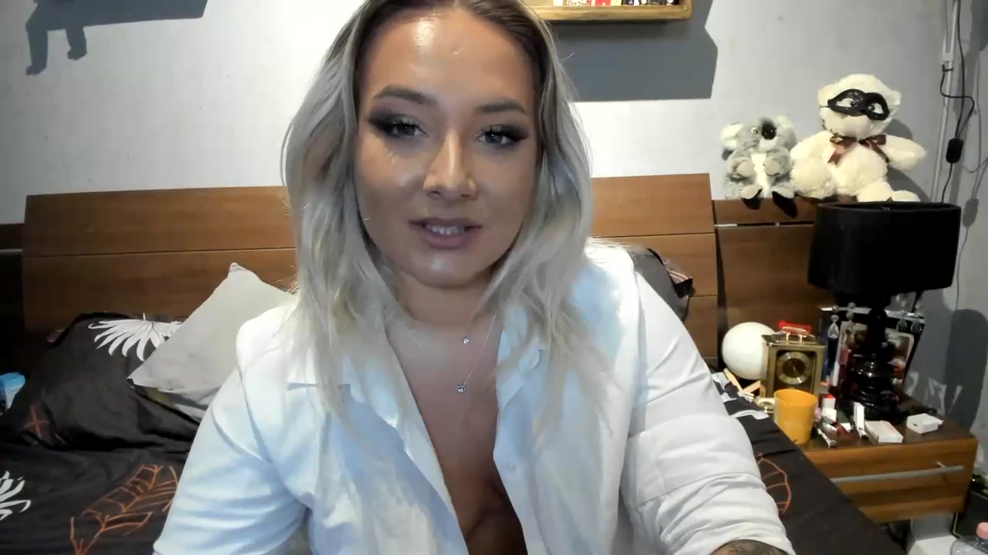 Gallery image thumbnail from LilithTongue_'s myfreecams stream on, 07/21/2023, 14:35 image 8 of 20