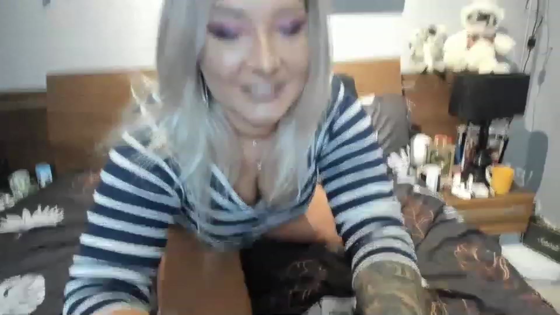 Gallery image thumbnail from LilithTongue_'s myfreecams stream on, 07/22/2023, 12:13 image 8 of 20