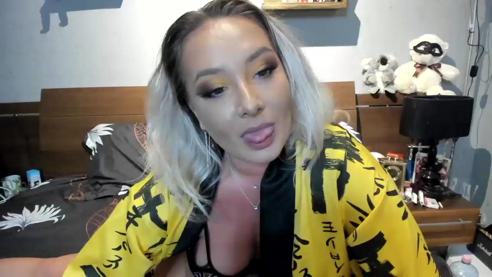 Gallery image thumbnail from LilithTongue_'s myfreecams stream on, 07/25/2023, 16:40 image 1 of 20