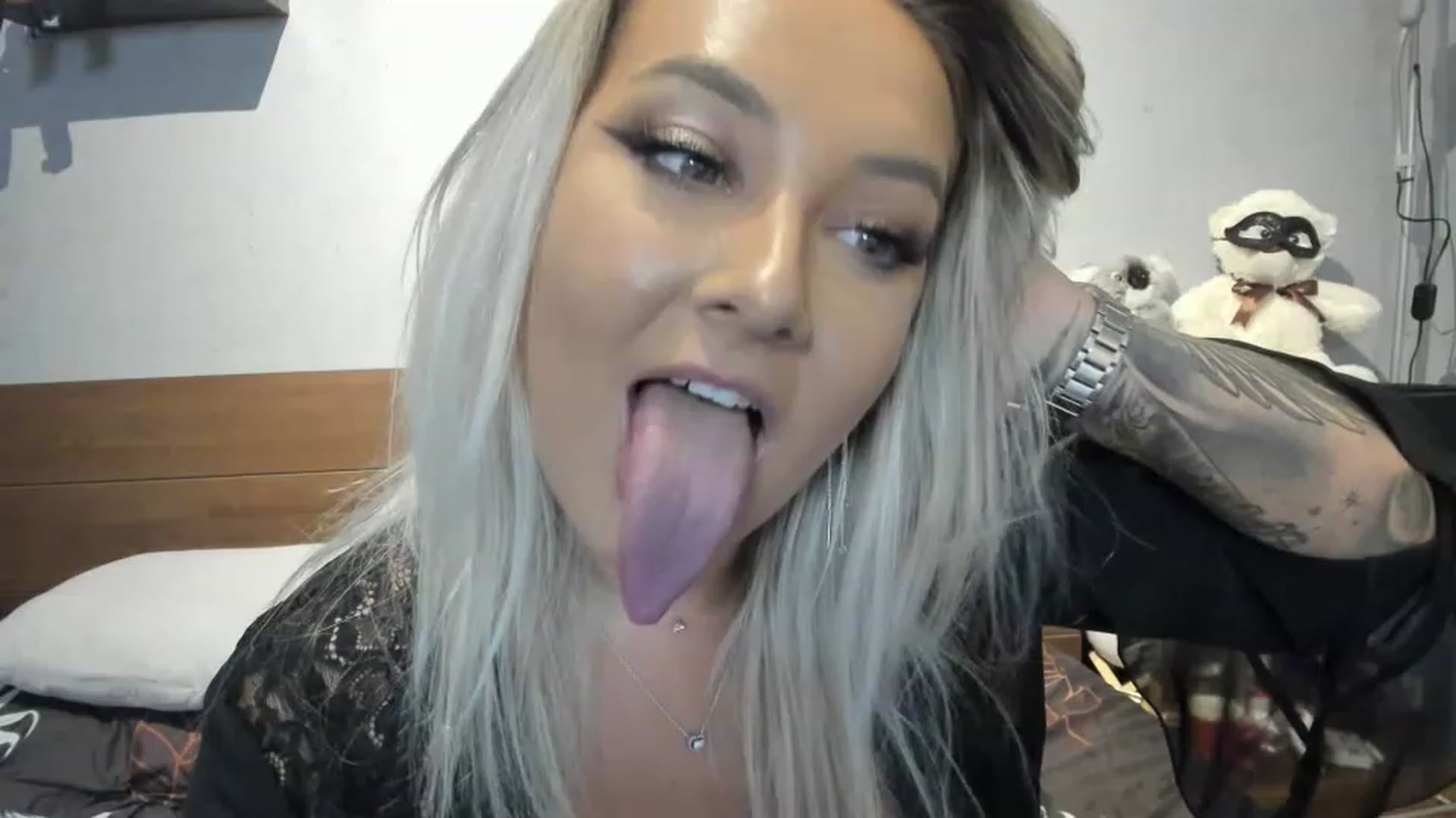 Gallery image thumbnail from LilithTongue_'s myfreecams stream on, 07/28/2023, 15:53 image 4 of 20
