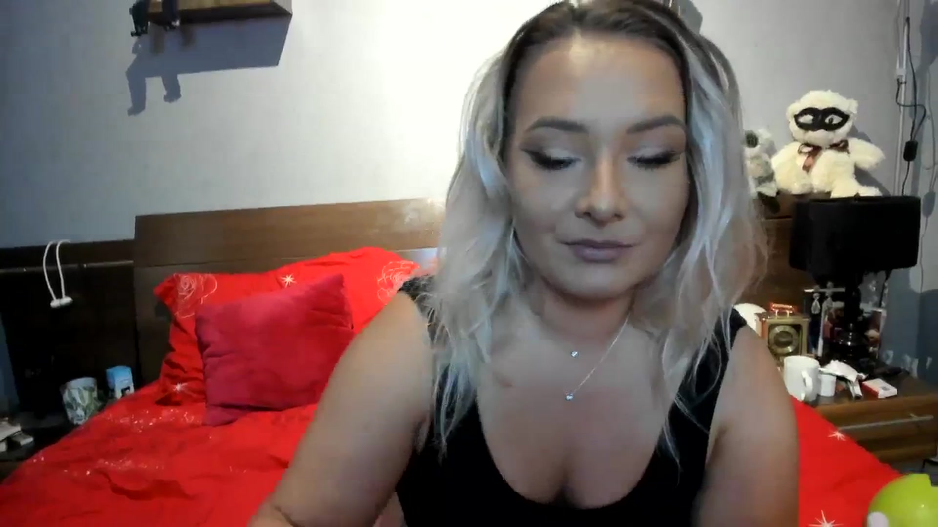 Gallery image thumbnail from LilithTongue_'s myfreecams stream on, 08/07/2023, 15:10 image 2 of 20