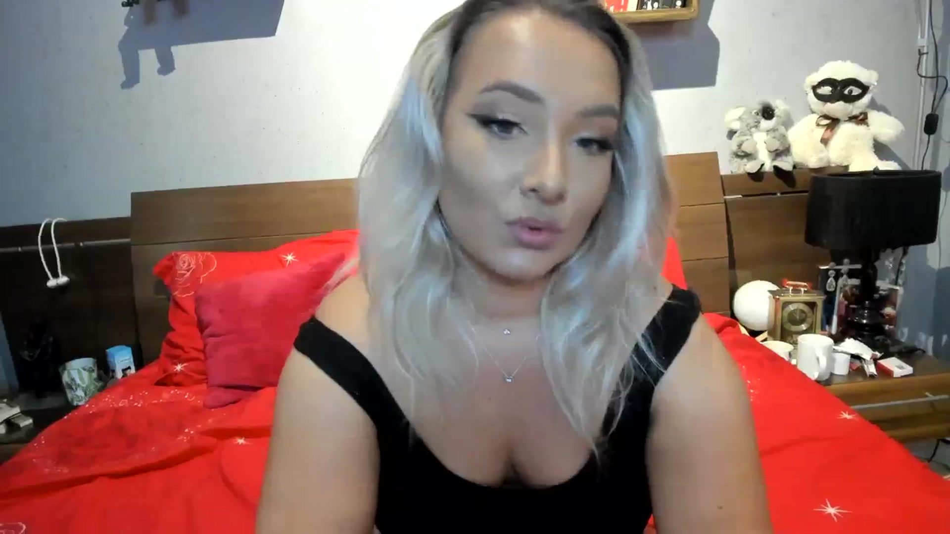 Gallery image thumbnail from LilithTongue_'s myfreecams stream on, 08/07/2023, 15:10 image 14 of 20