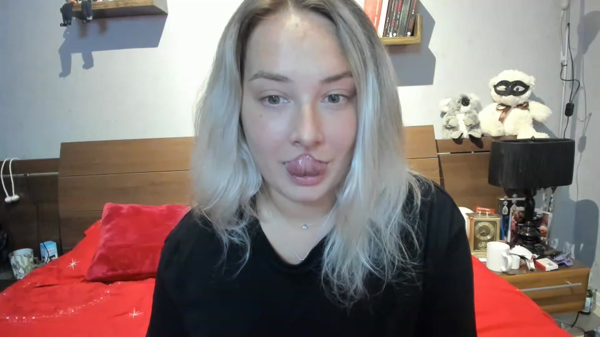 Gallery image thumbnail from LilithTongue_'s myfreecams stream on, 08/08/2023, 12:30 image 7 of 20