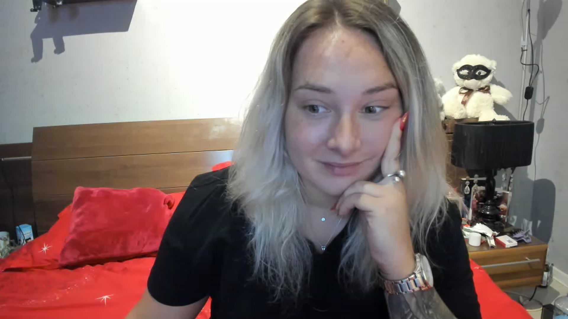 Gallery image thumbnail from LilithTongue_'s myfreecams stream on, 08/08/2023, 12:30 image 16 of 20