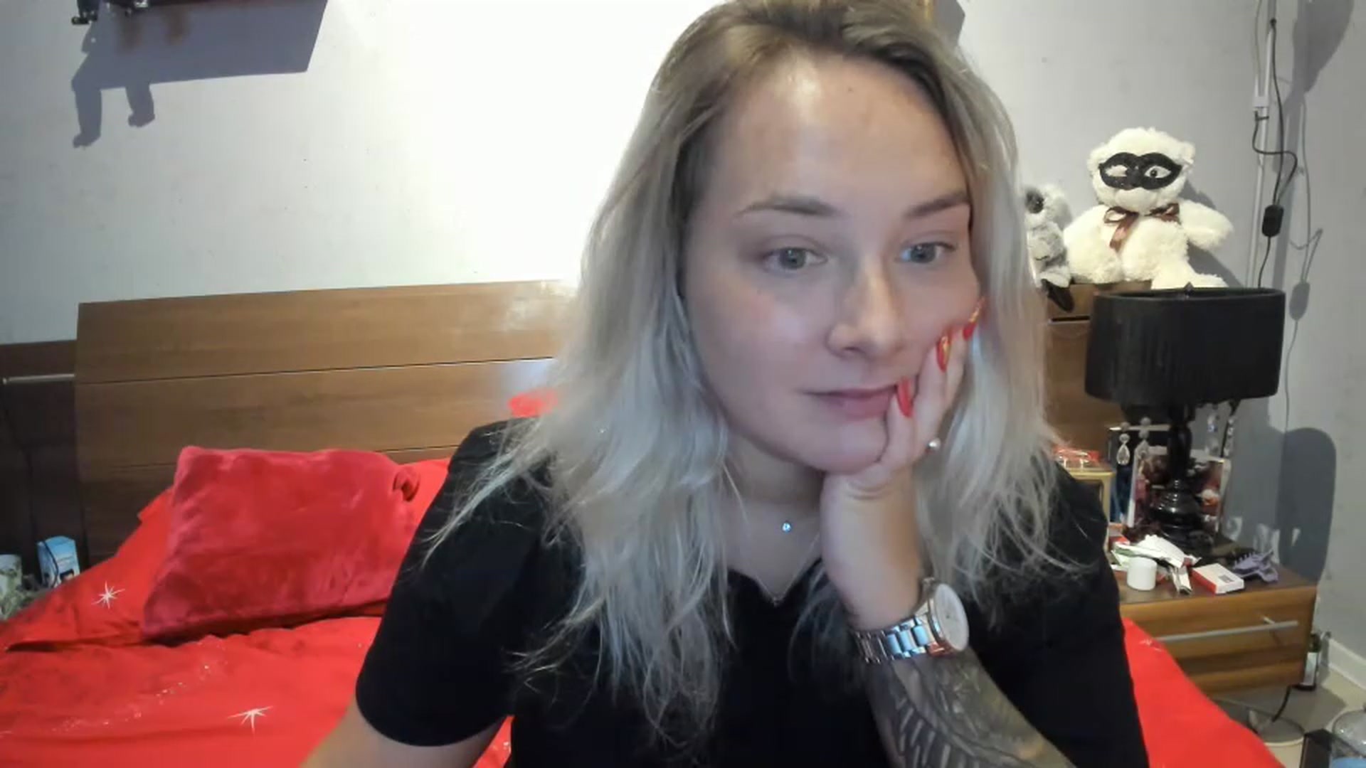 Gallery image thumbnail from LilithTongue_'s myfreecams stream on, 08/08/2023, 12:30 image 18 of 20