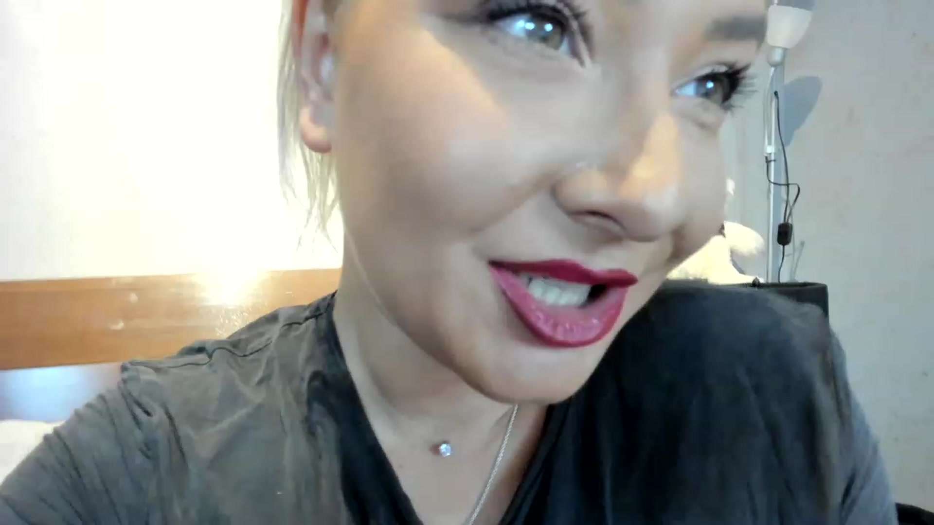 Gallery image thumbnail from LilithTongue_'s myfreecams stream on, 08/18/2023, 13:45 image 6 of 20