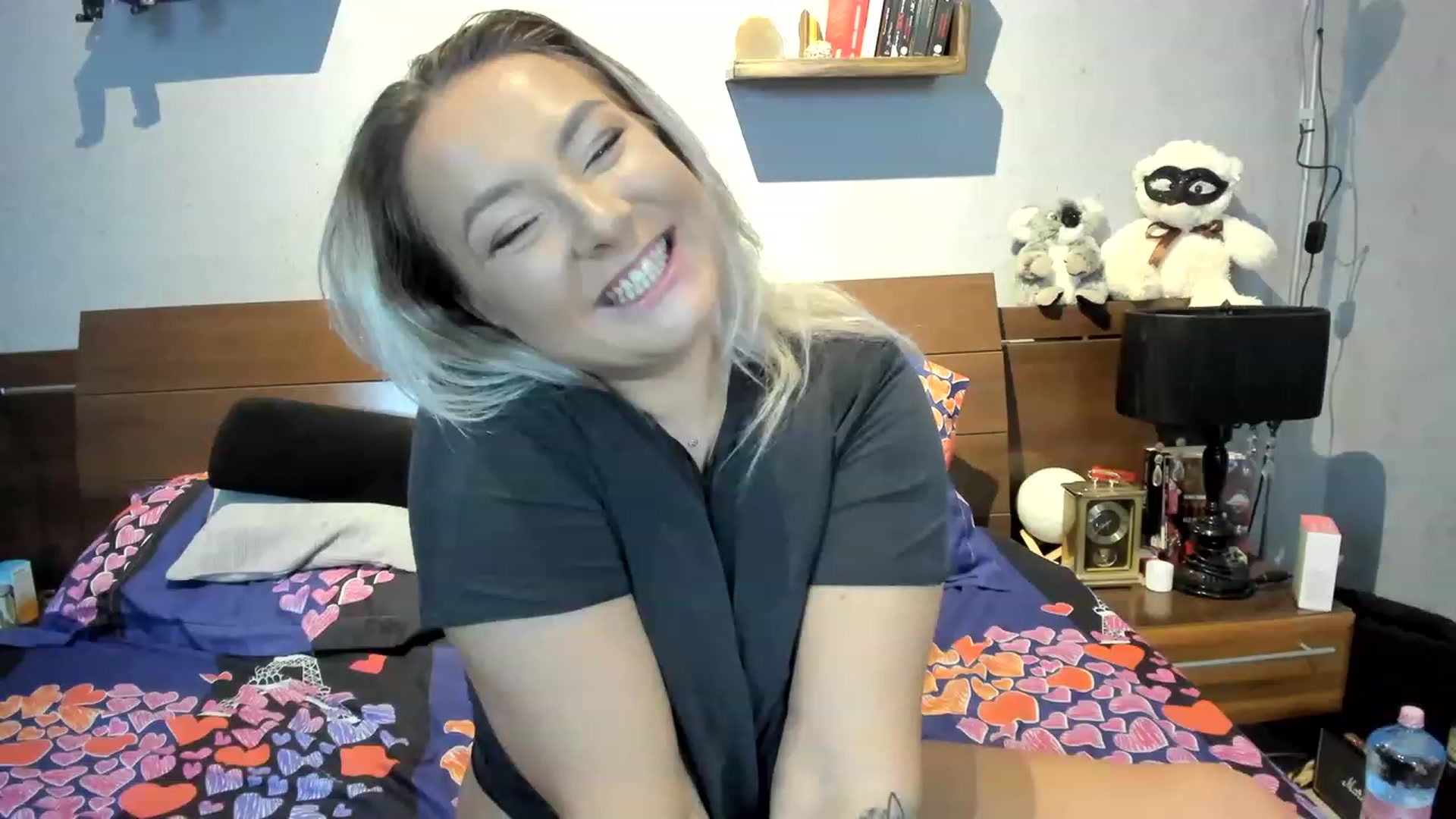 Gallery image thumbnail from LilithTongue_'s myfreecams stream on, 08/18/2023, 13:45 image 18 of 20