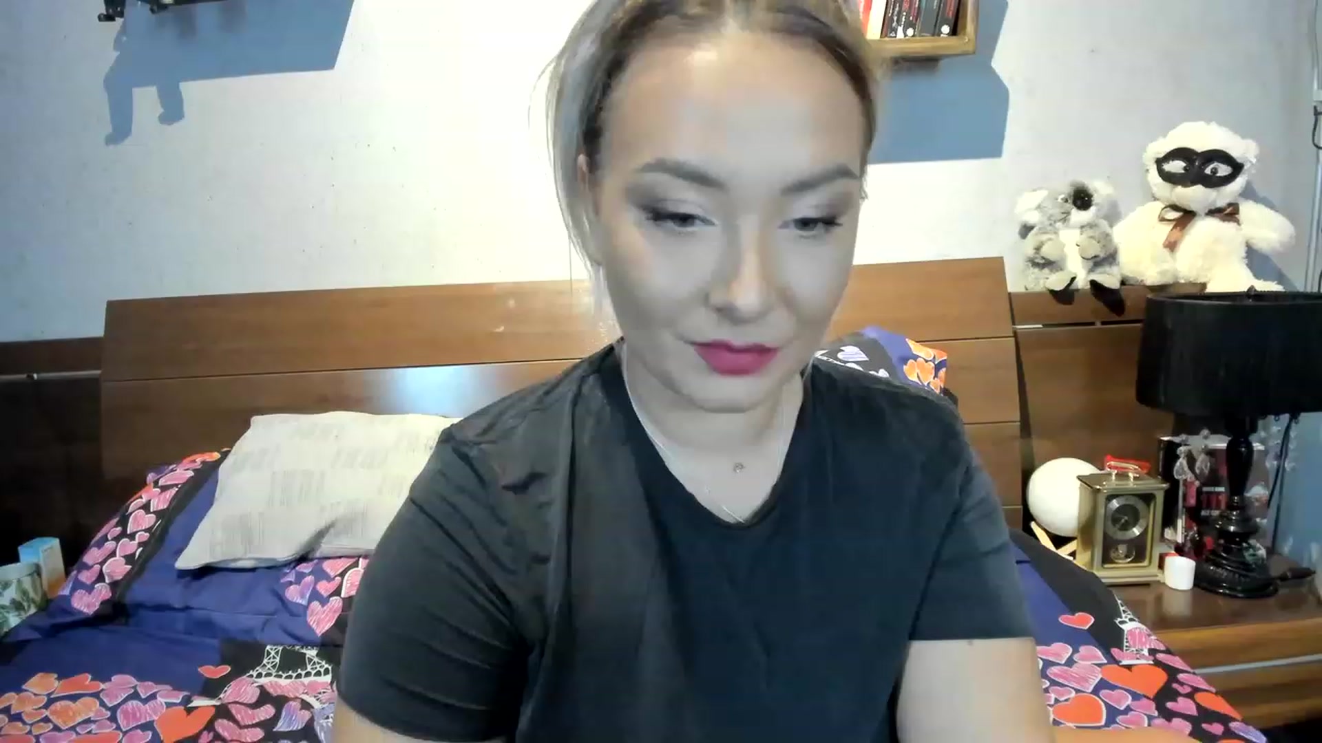 Gallery image thumbnail from LilithTongue_'s myfreecams stream on, 08/18/2023, 13:45 image 10 of 20