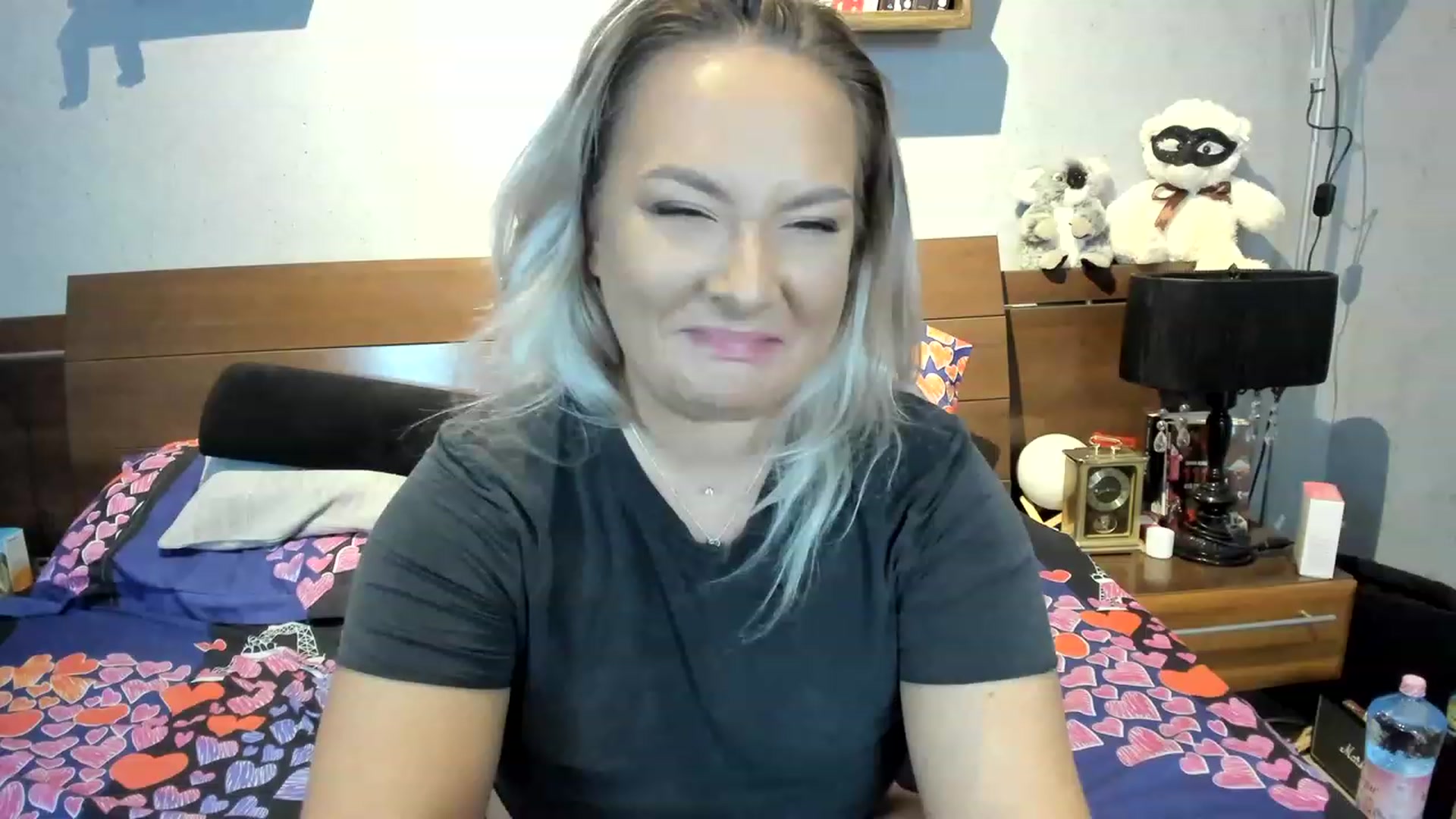 Gallery image thumbnail from LilithTongue_'s myfreecams stream on, 08/18/2023, 13:45 image 19 of 20