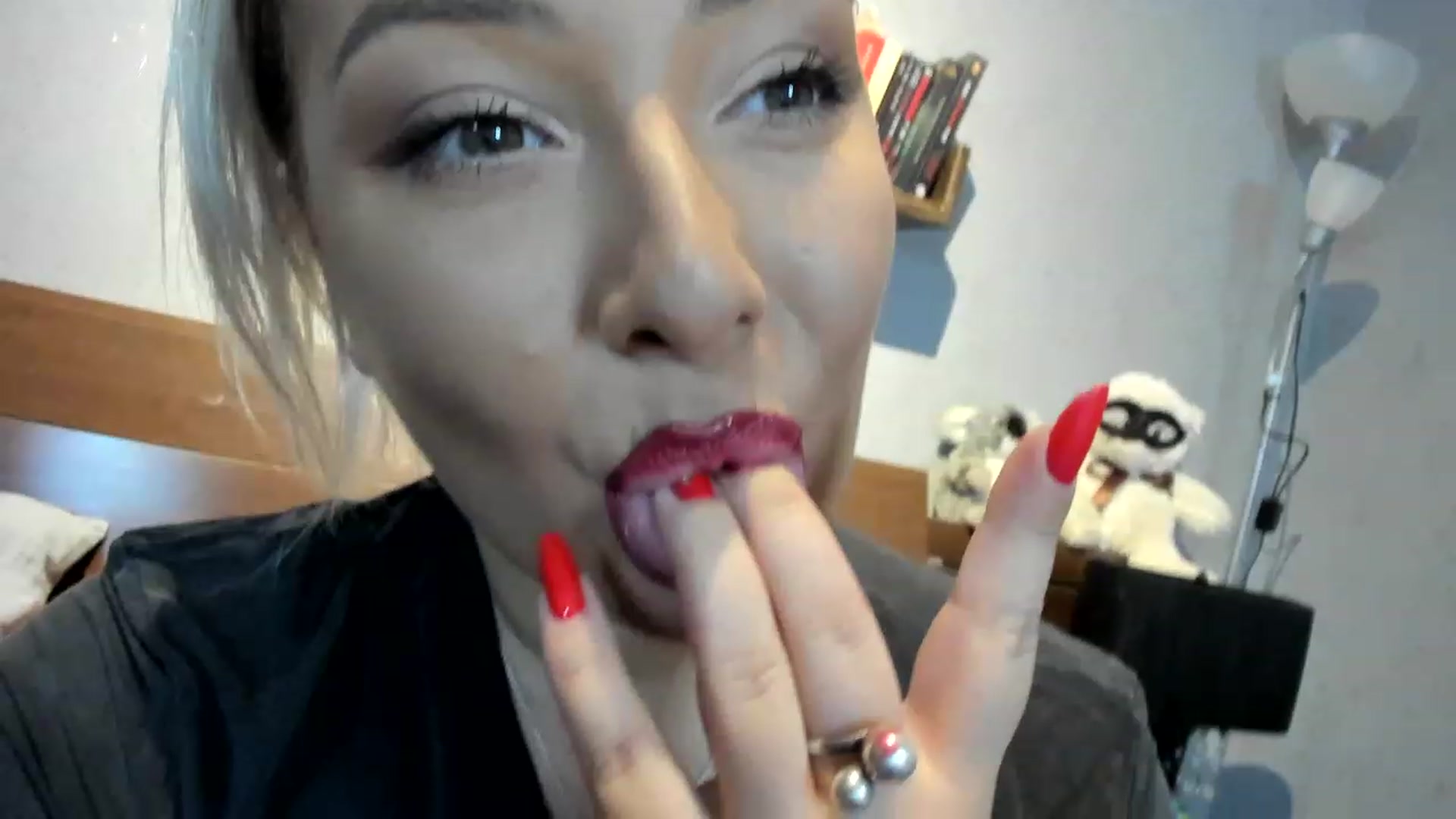 Gallery image thumbnail from LilithTongue_'s myfreecams stream on, 08/18/2023, 13:45 image 4 of 20
