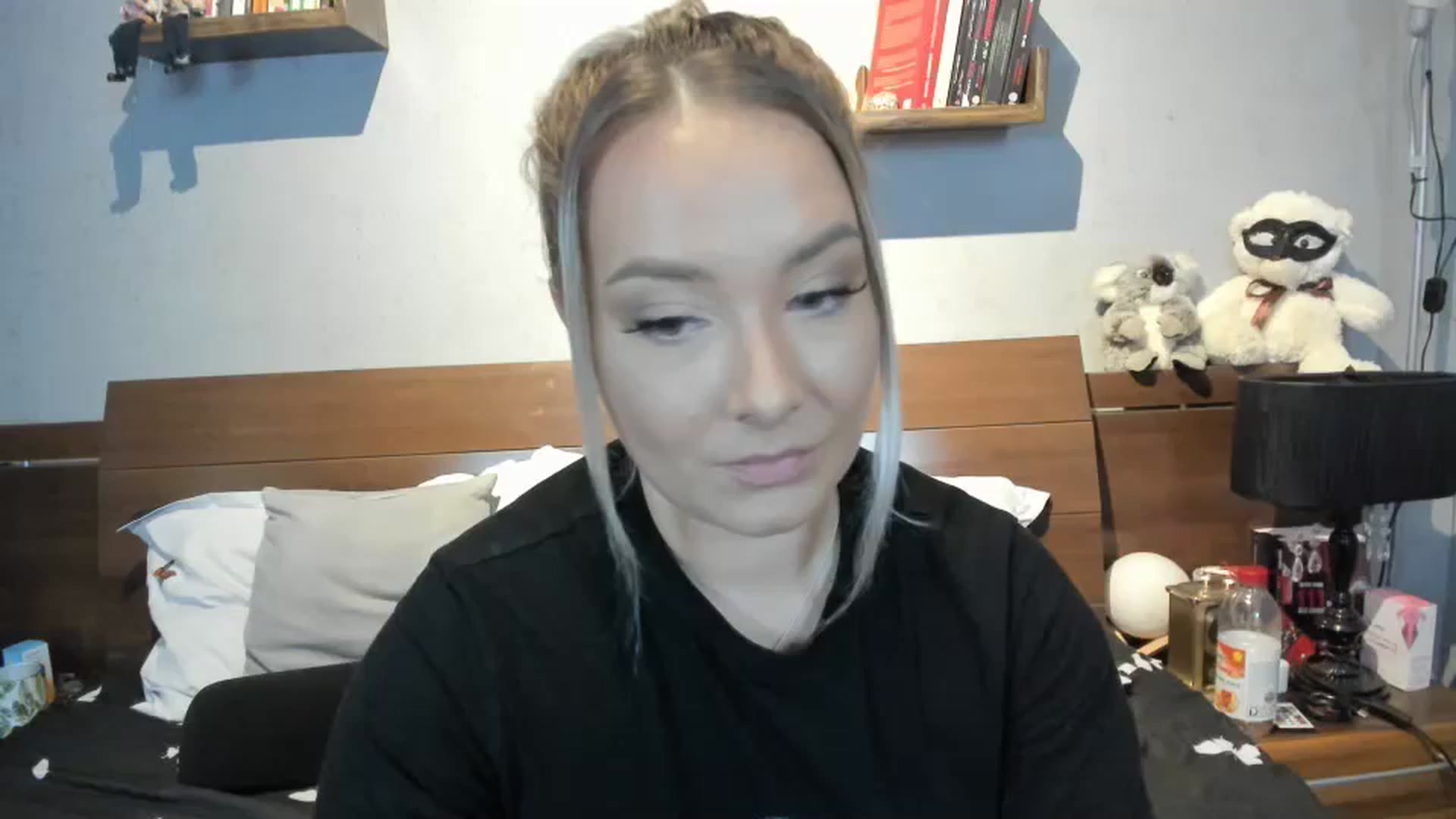Gallery image thumbnail from LilithTongue_'s myfreecams stream on, 08/31/2023, 15:31 image 3 of 20