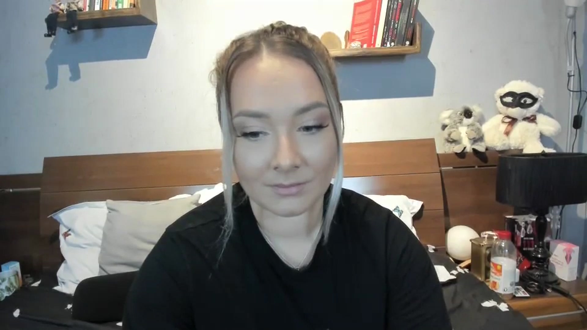Gallery image thumbnail from LilithTongue_'s myfreecams stream on, 08/31/2023, 15:31 image 4 of 20
