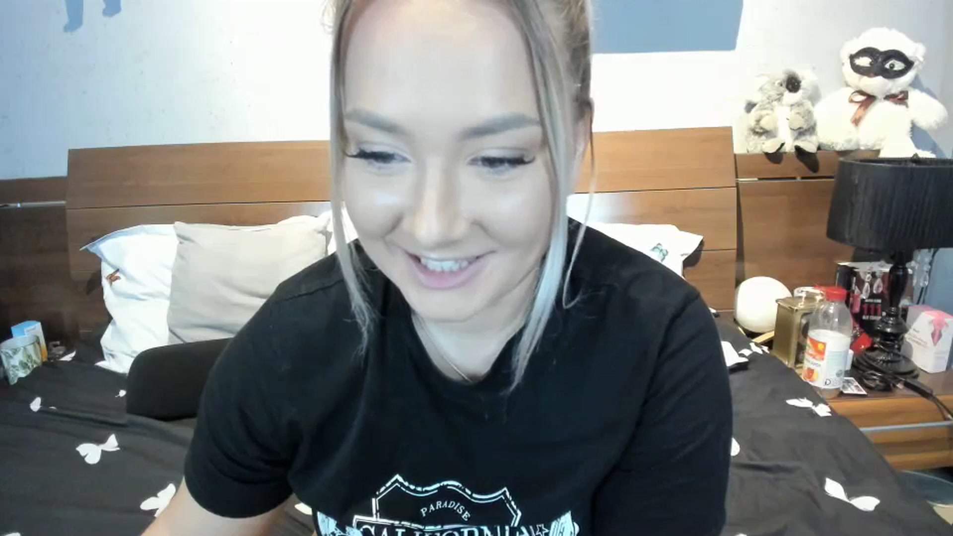 Gallery image thumbnail from LilithTongue_'s myfreecams stream on, 08/31/2023, 15:31 image 8 of 20