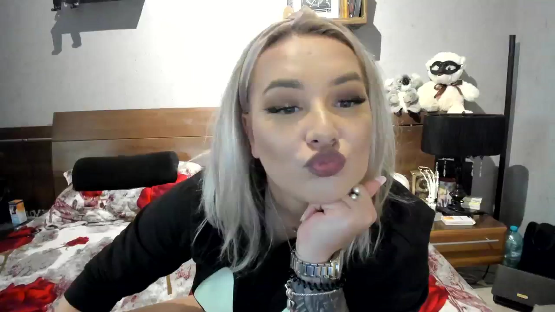 Gallery image thumbnail from LilithTongue_'s myfreecams stream on, 10/12/2023, 14:21 image 20 of 20