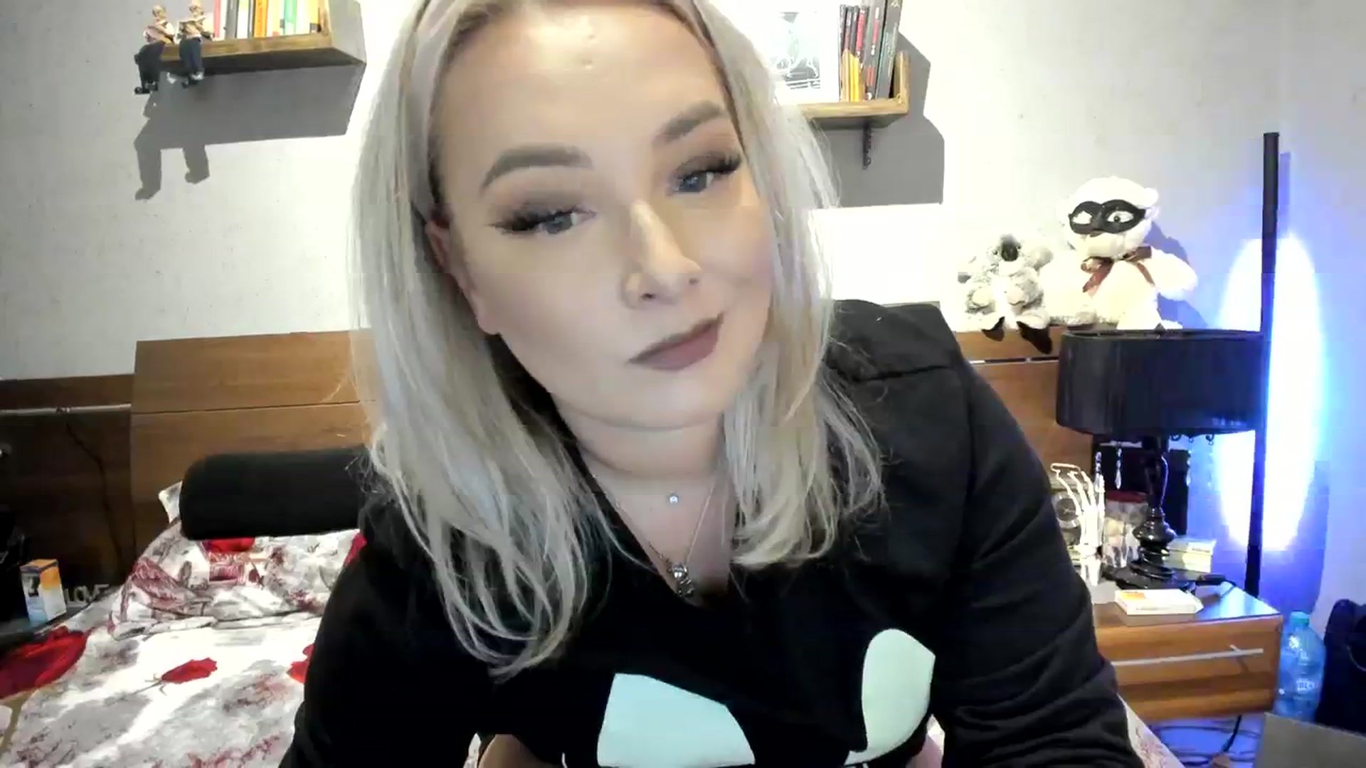 Gallery image thumbnail from LilithTongue_'s myfreecams stream on, 10/12/2023, 14:21 image 3 of 20