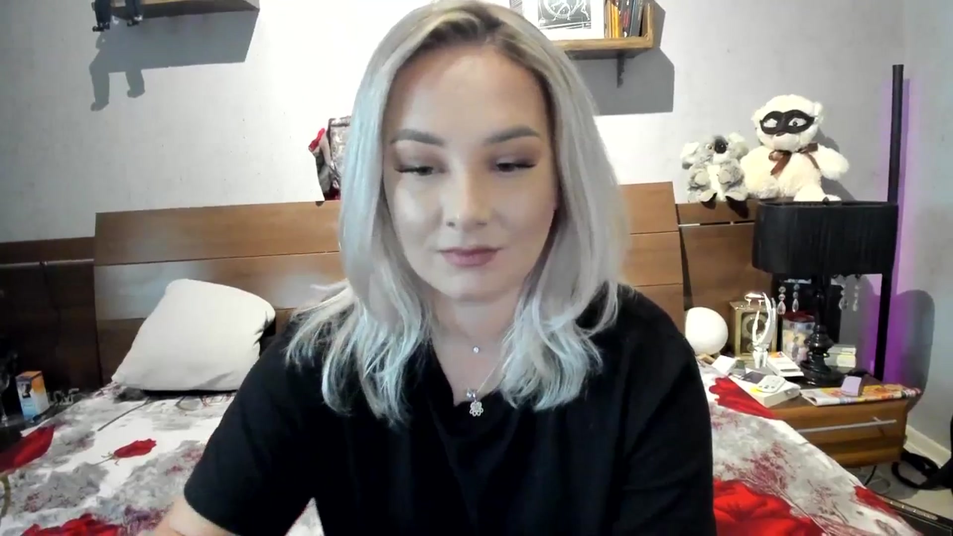 Gallery image thumbnail from LilithTongue_'s myfreecams stream on, 10/19/2023, 13:01 image 11 of 20