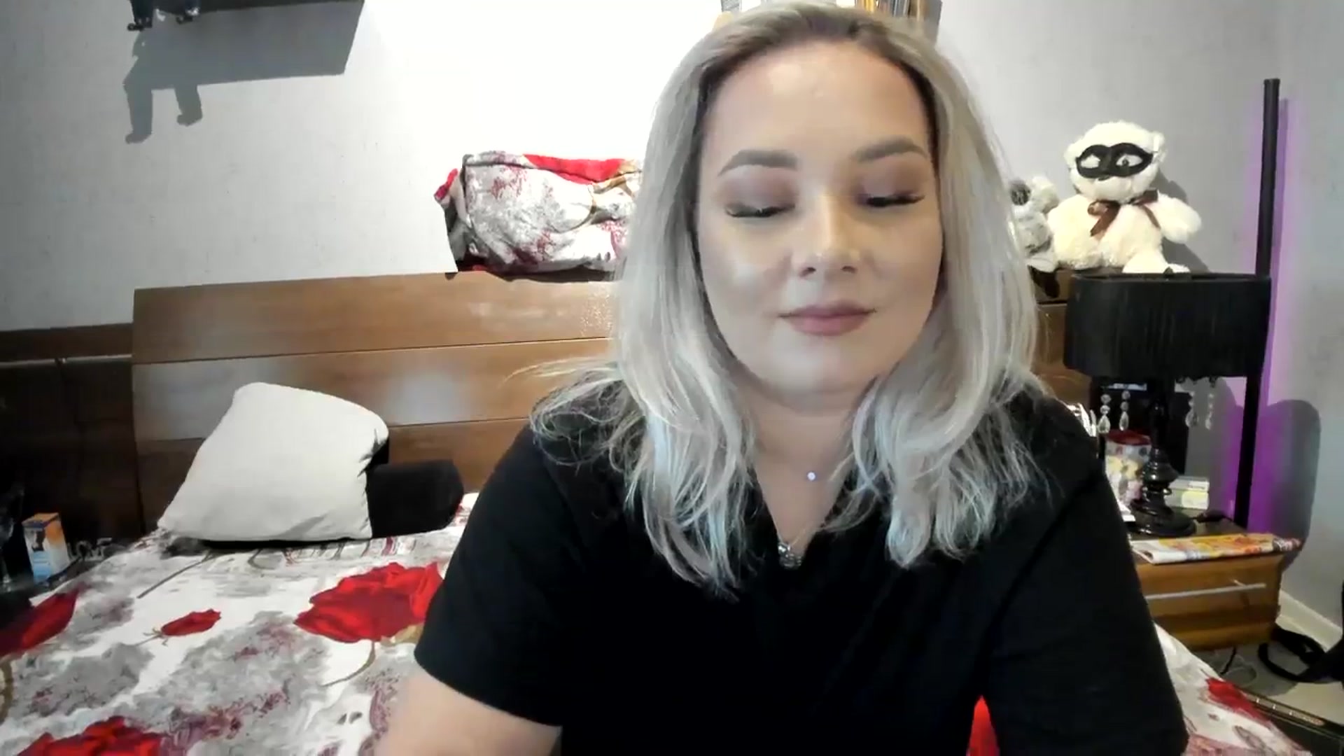 Gallery image thumbnail from LilithTongue_'s myfreecams stream on, 10/19/2023, 13:01 image 20 of 20