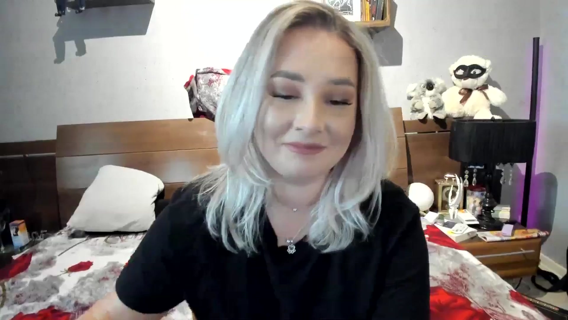 Gallery image thumbnail from LilithTongue_'s myfreecams stream on, 10/19/2023, 13:01 image 13 of 20