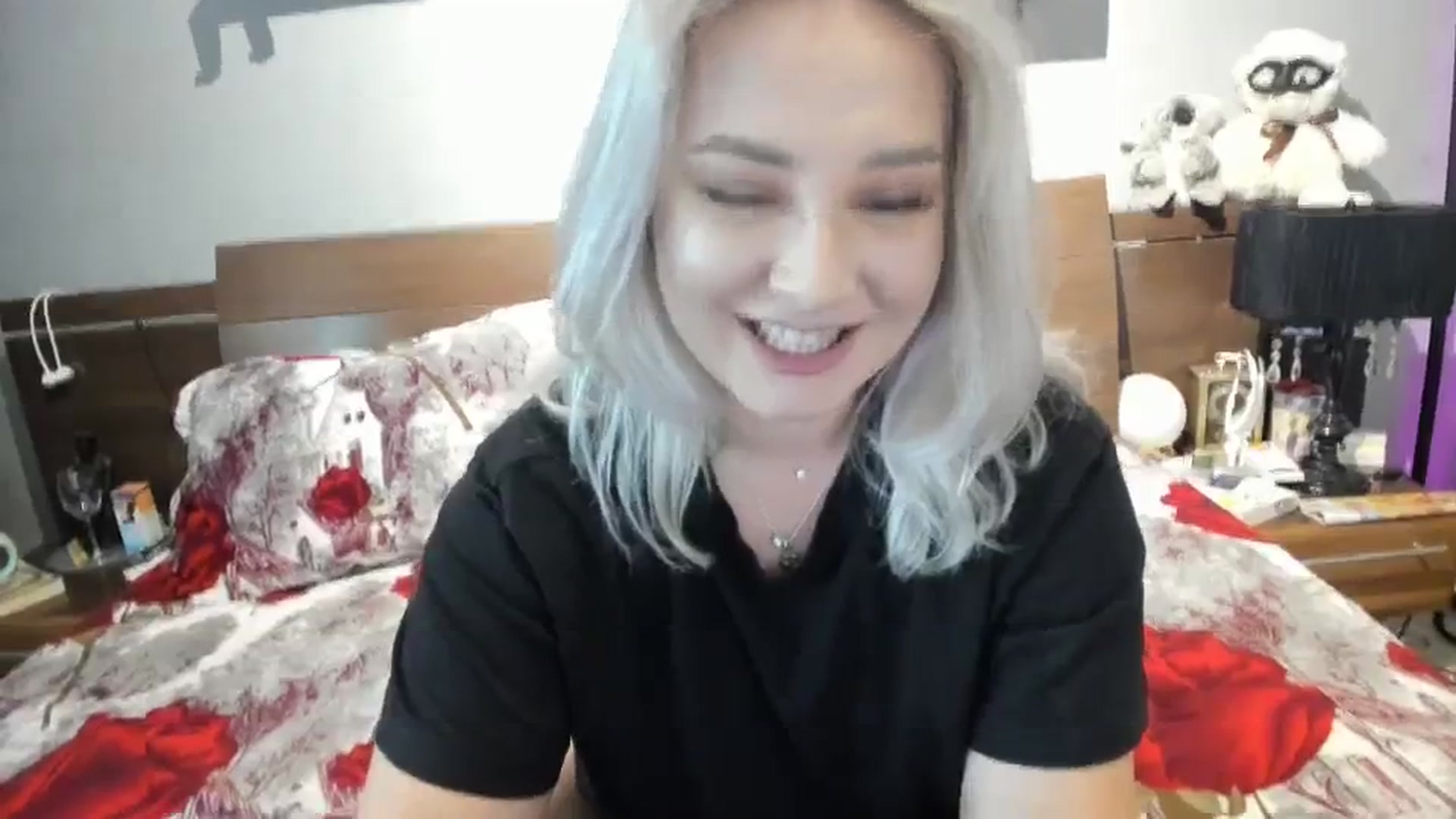 Gallery image thumbnail from LilithTongue_'s myfreecams stream on, 10/19/2023, 13:47 image 14 of 20