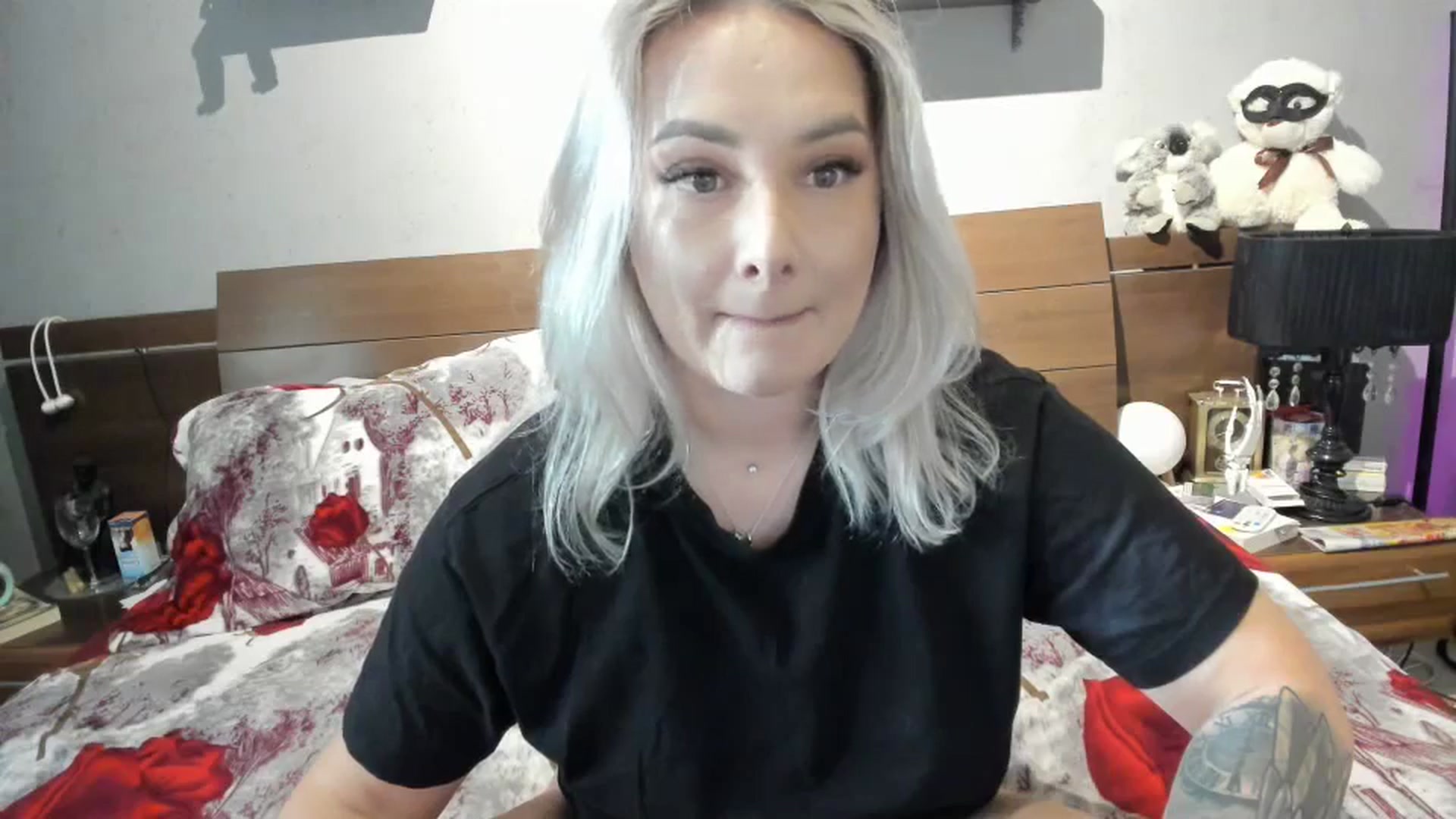 Gallery image thumbnail from LilithTongue_'s myfreecams stream on, 10/19/2023, 13:47 image 19 of 20