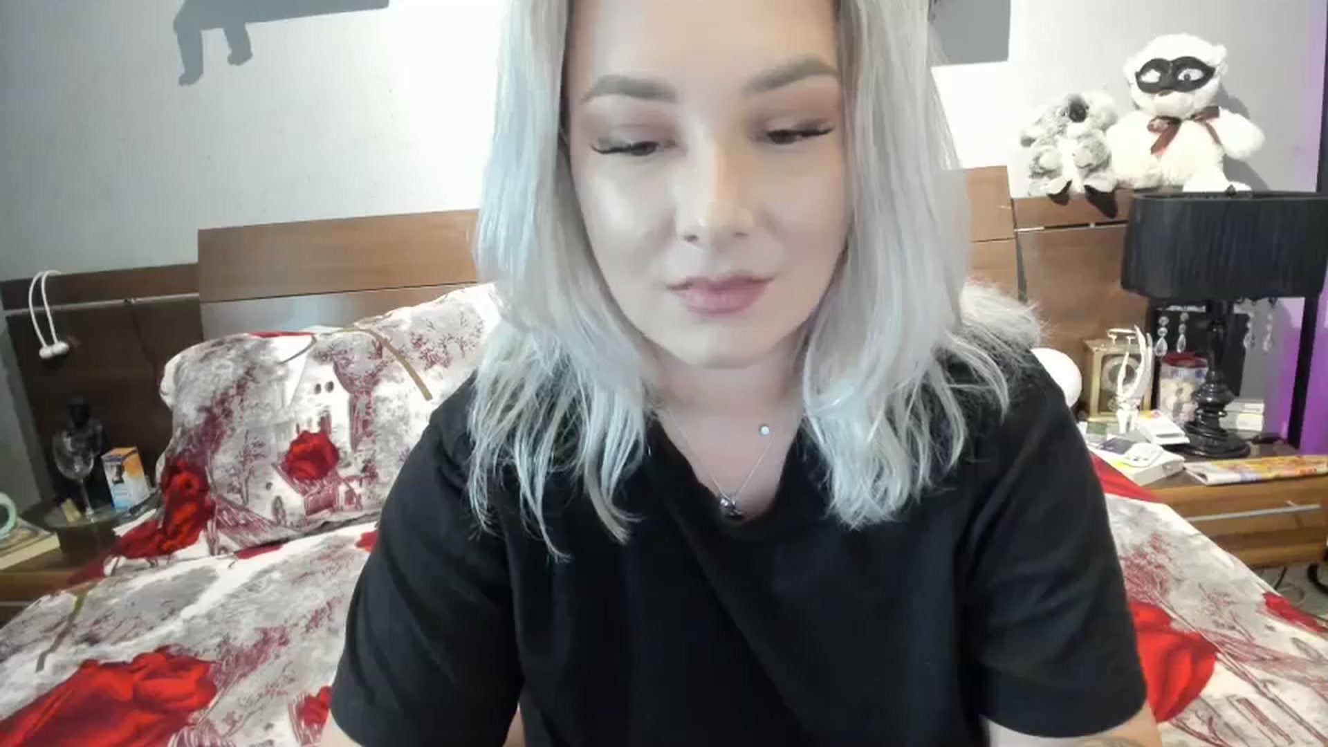 Gallery image thumbnail from LilithTongue_'s myfreecams stream on, 10/19/2023, 13:47 image 13 of 20
