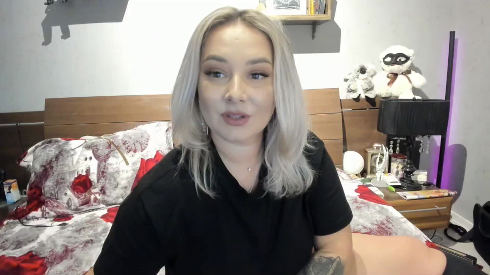 Gallery image thumbnail from LilithTongue_'s myfreecams stream on, 10/19/2023, 15:00 image 15 of 20