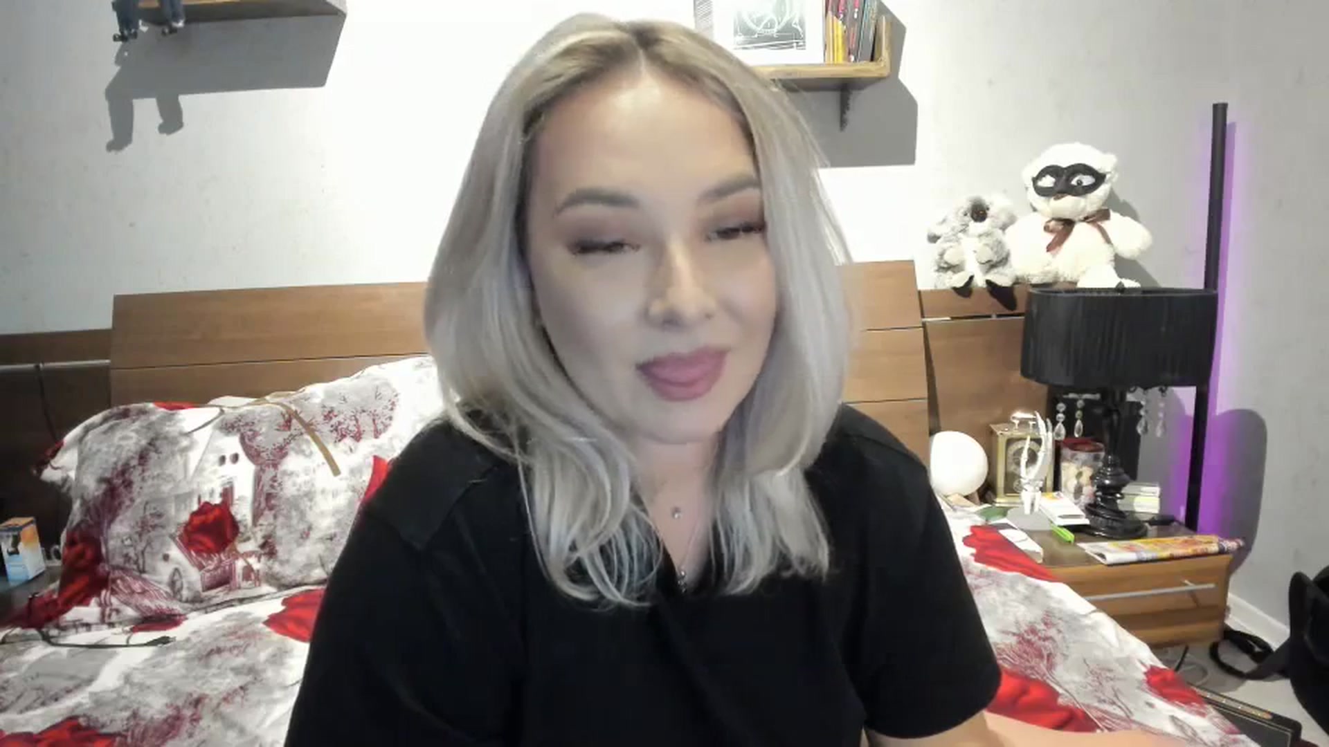 Gallery image thumbnail from LilithTongue_'s myfreecams stream on, 10/19/2023, 15:20 image 20 of 20