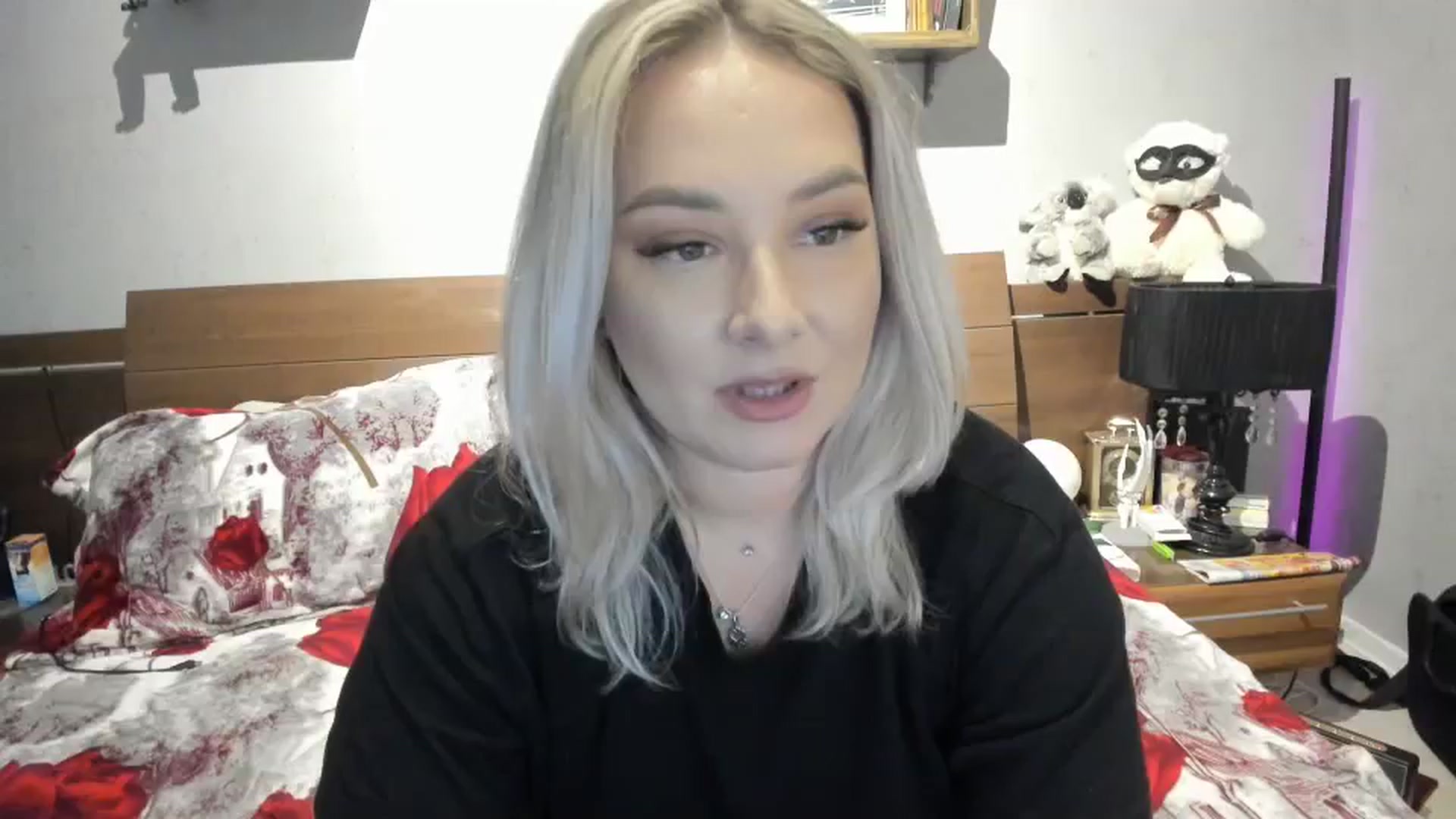 Gallery image thumbnail from LilithTongue_'s myfreecams stream on, 10/19/2023, 15:20 image 1 of 20