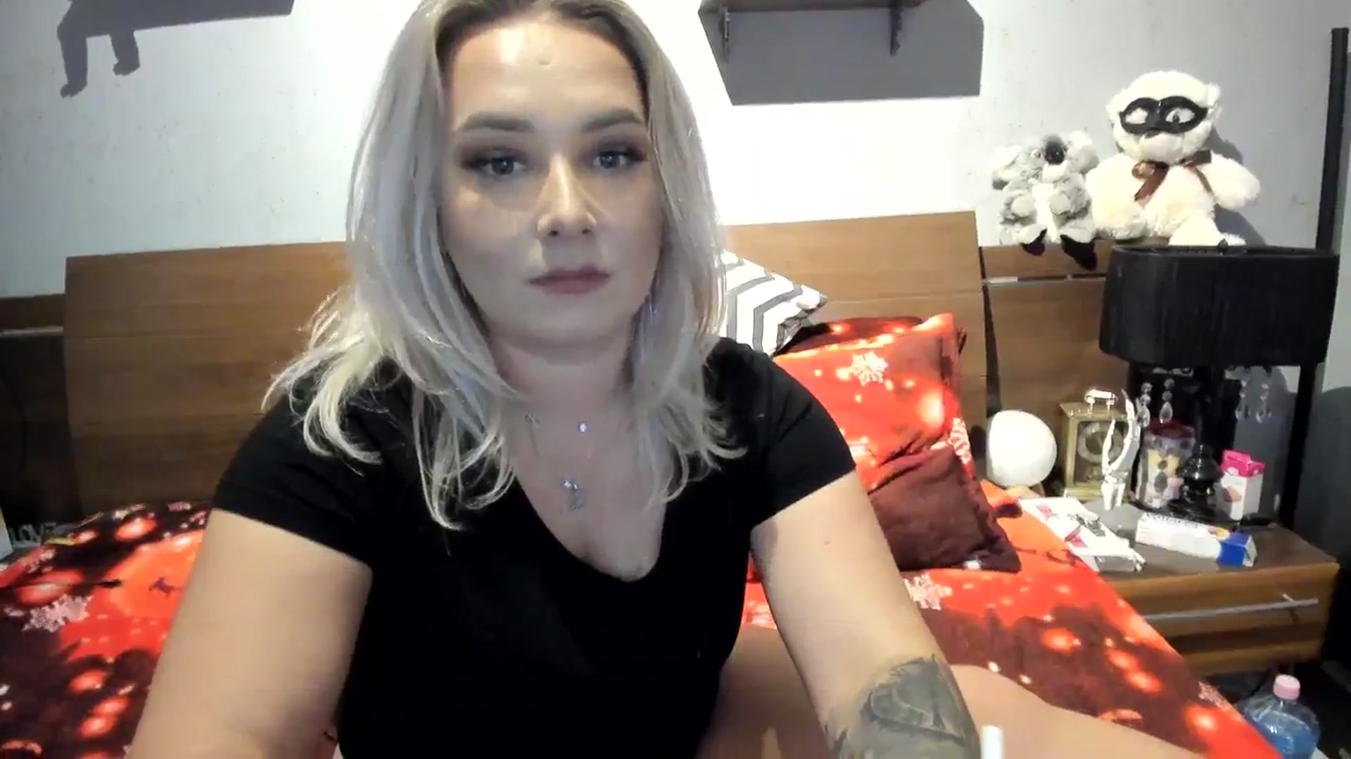 Gallery image thumbnail from LilithTongue_'s myfreecams stream on, 10/23/2023, 16:02 image 2 of 20