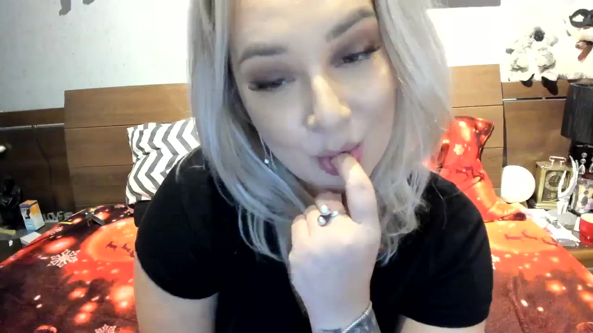 Gallery image thumbnail from LilithTongue_'s myfreecams stream on, 10/23/2023, 16:02 image 12 of 20
