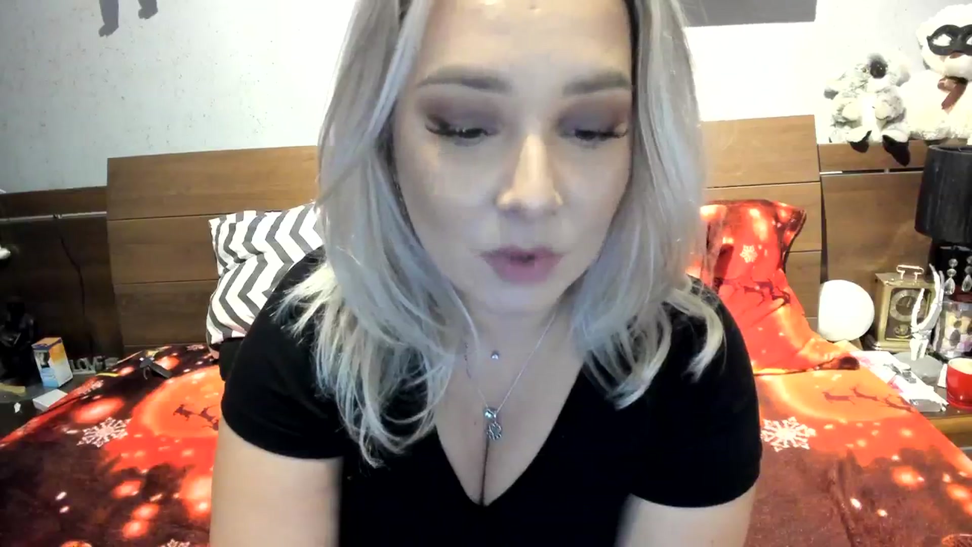 Gallery image thumbnail from LilithTongue_'s myfreecams stream on, 10/23/2023, 16:02 image 13 of 20