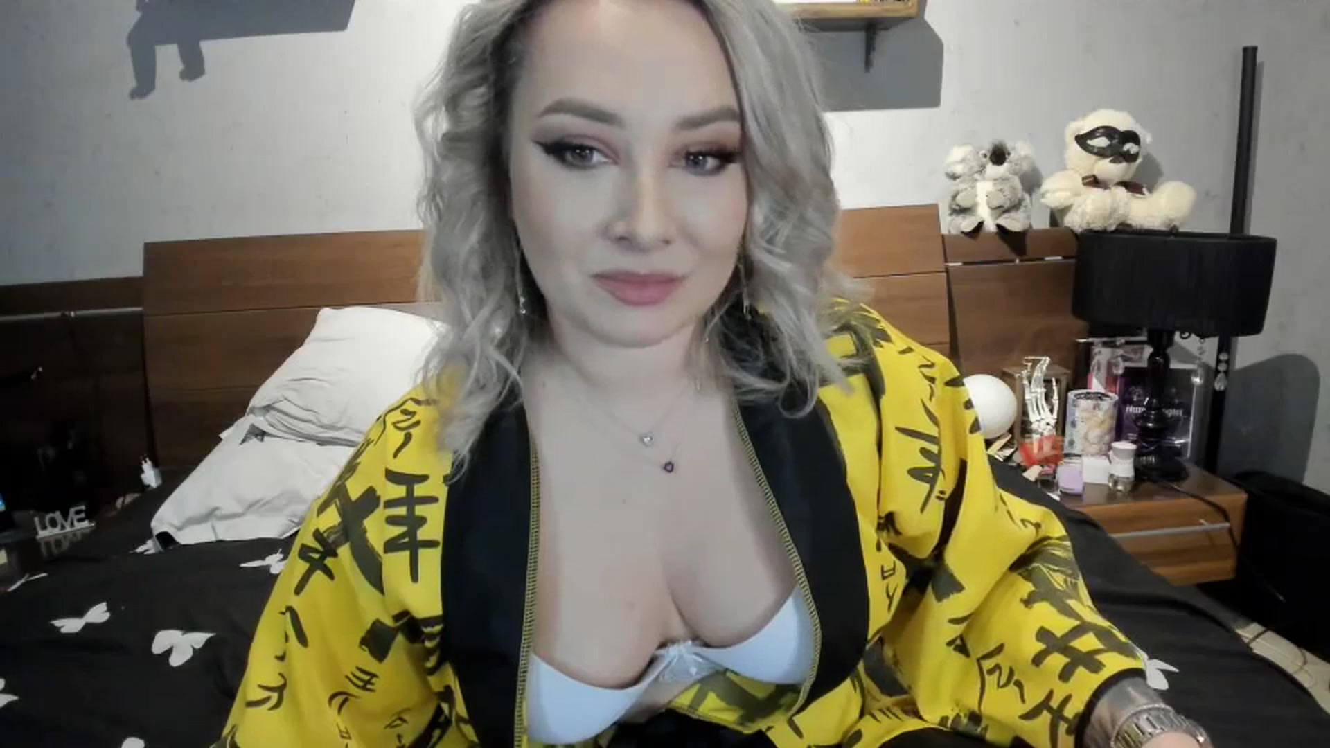 Gallery image thumbnail from LilithTongue_'s myfreecams stream on, 02/15/2024, 14:25 image 19 of 20