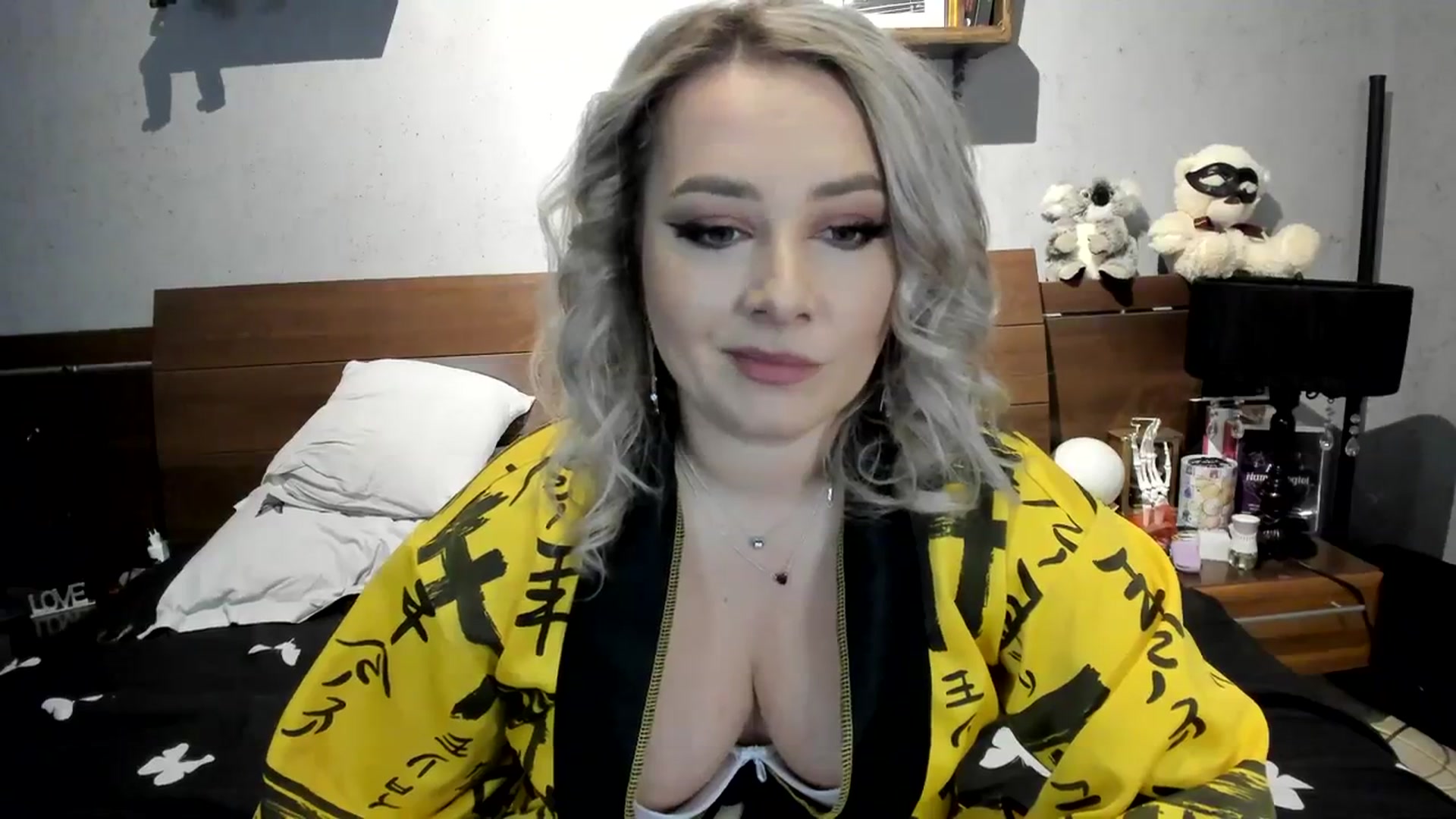 Gallery image thumbnail from LilithTongue_'s myfreecams stream on, 02/15/2024, 14:25 image 7 of 20