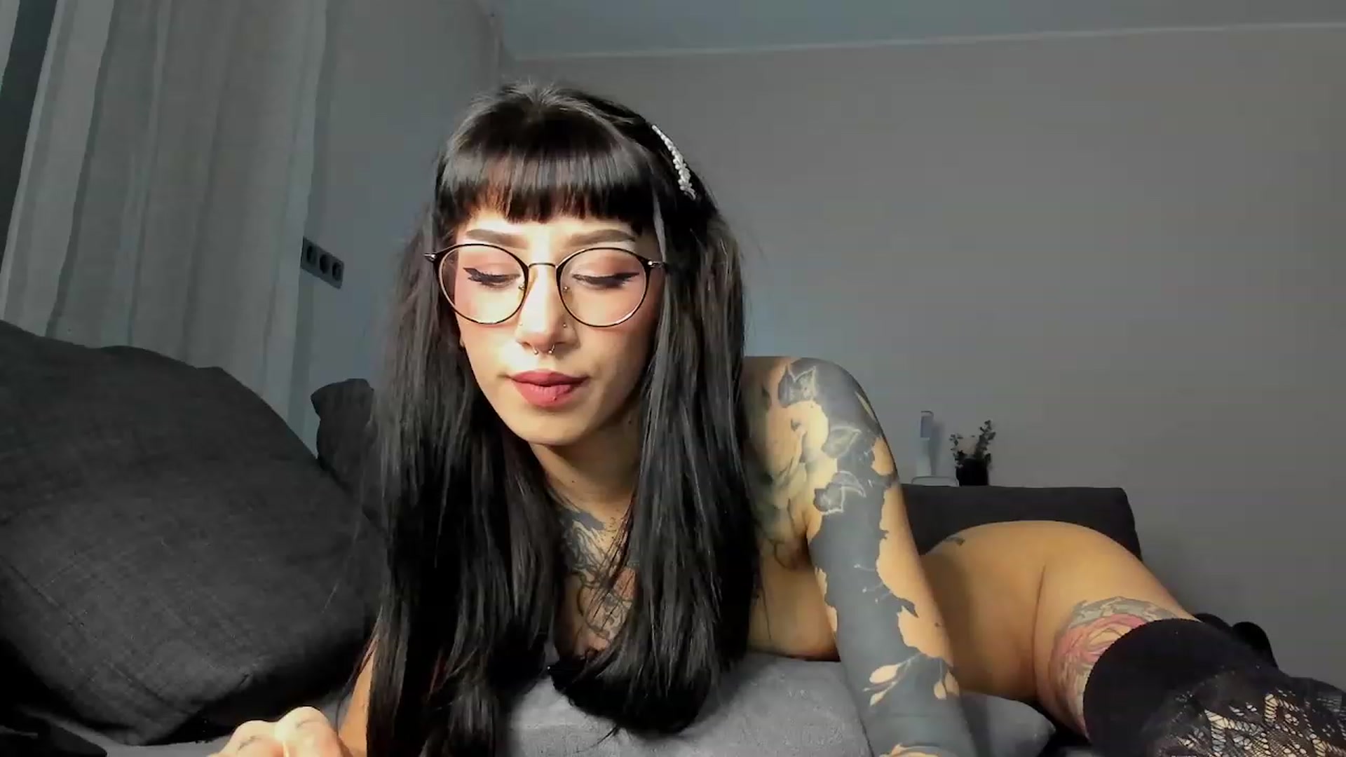 Gallery image thumbnail from Lilith_Lux's myfreecams stream on, 01/25/2024, 19:44 image 12 of 20
