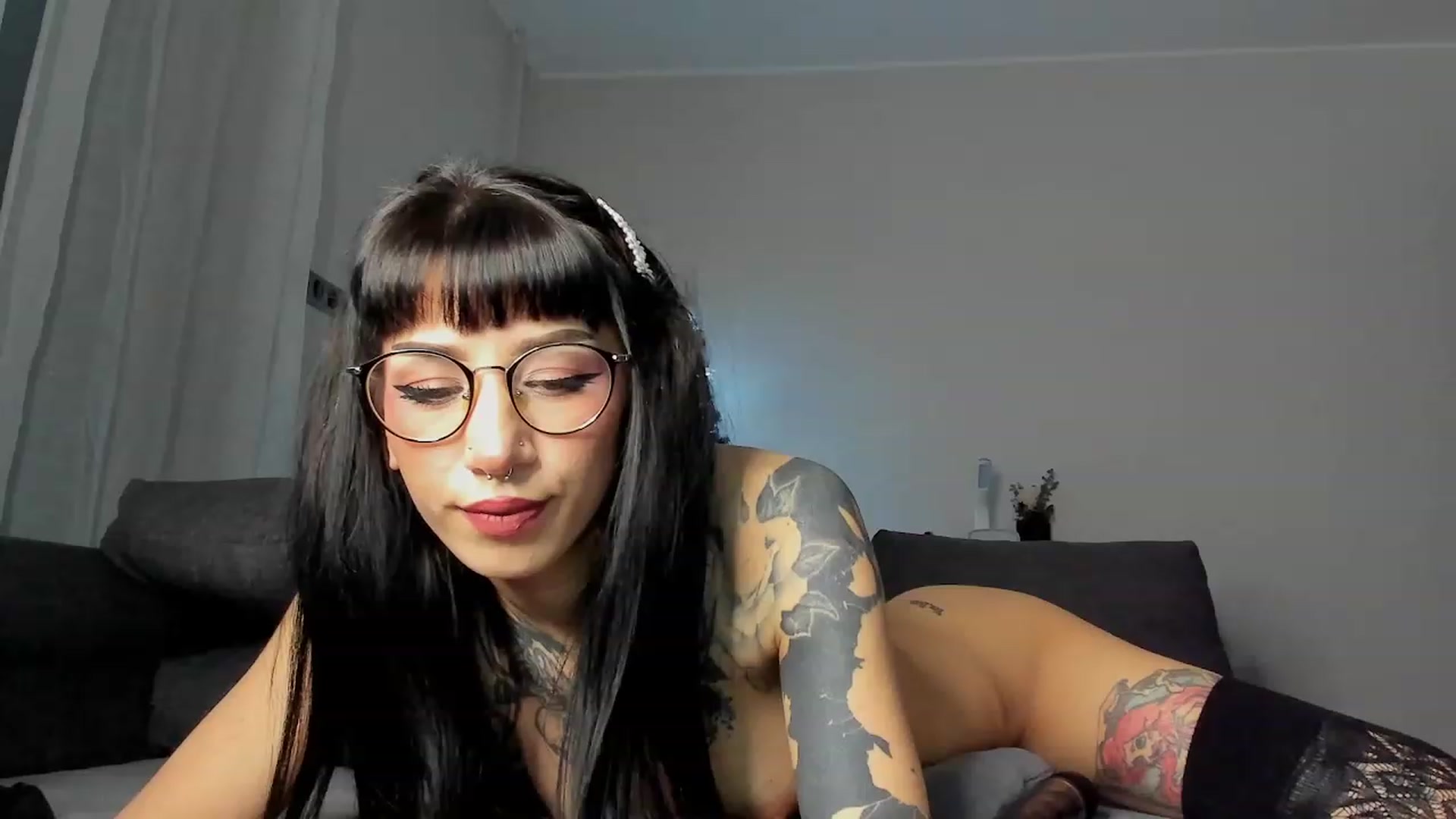 Gallery image thumbnail from Lilith_Lux's myfreecams stream on, 01/25/2024, 21:08 image 1 of 20