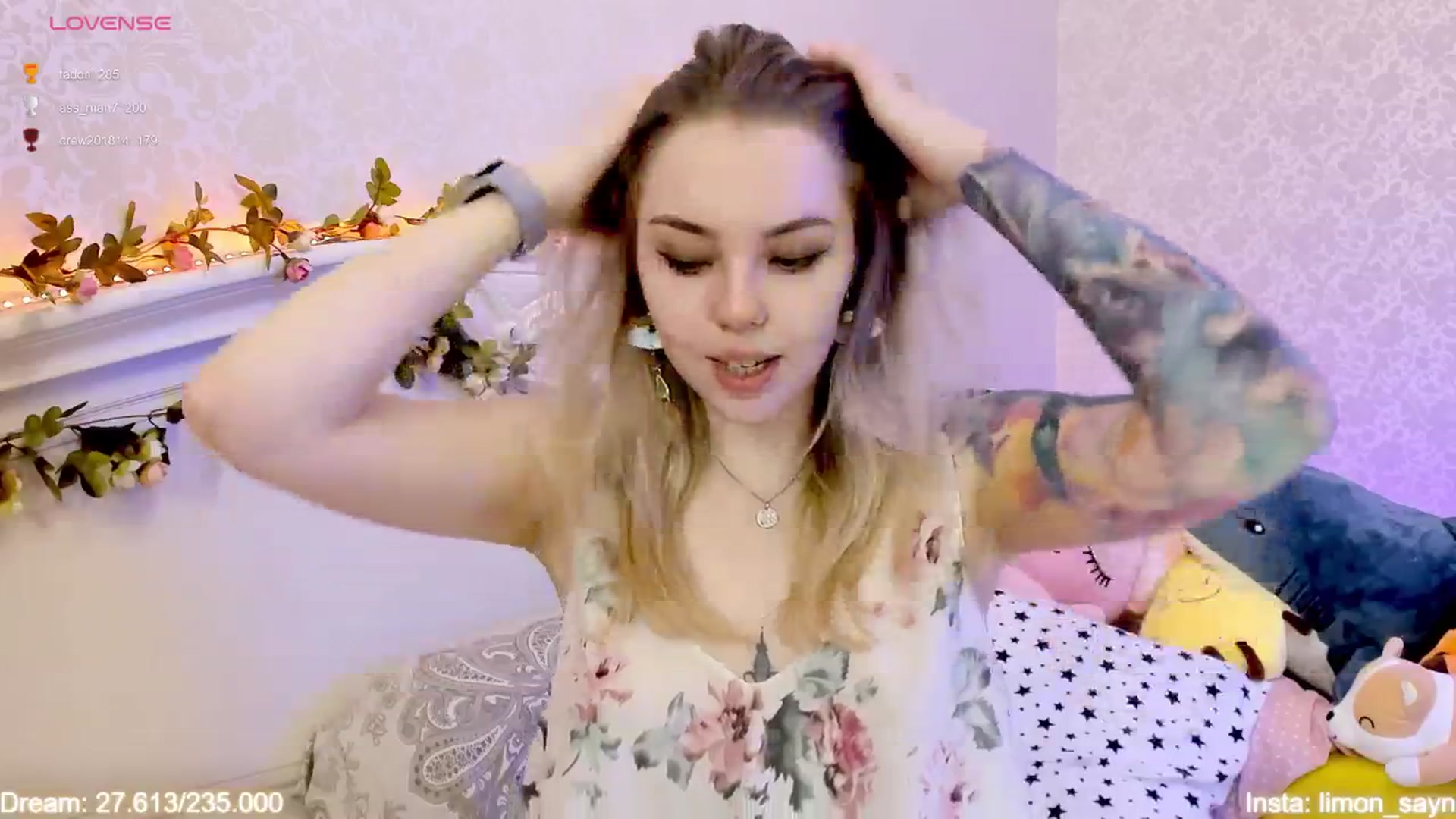 Gallery image thumbnail from LilliMoore_'s myfreecams stream on, 06/17/2024, 05:46 image 17 of 20
