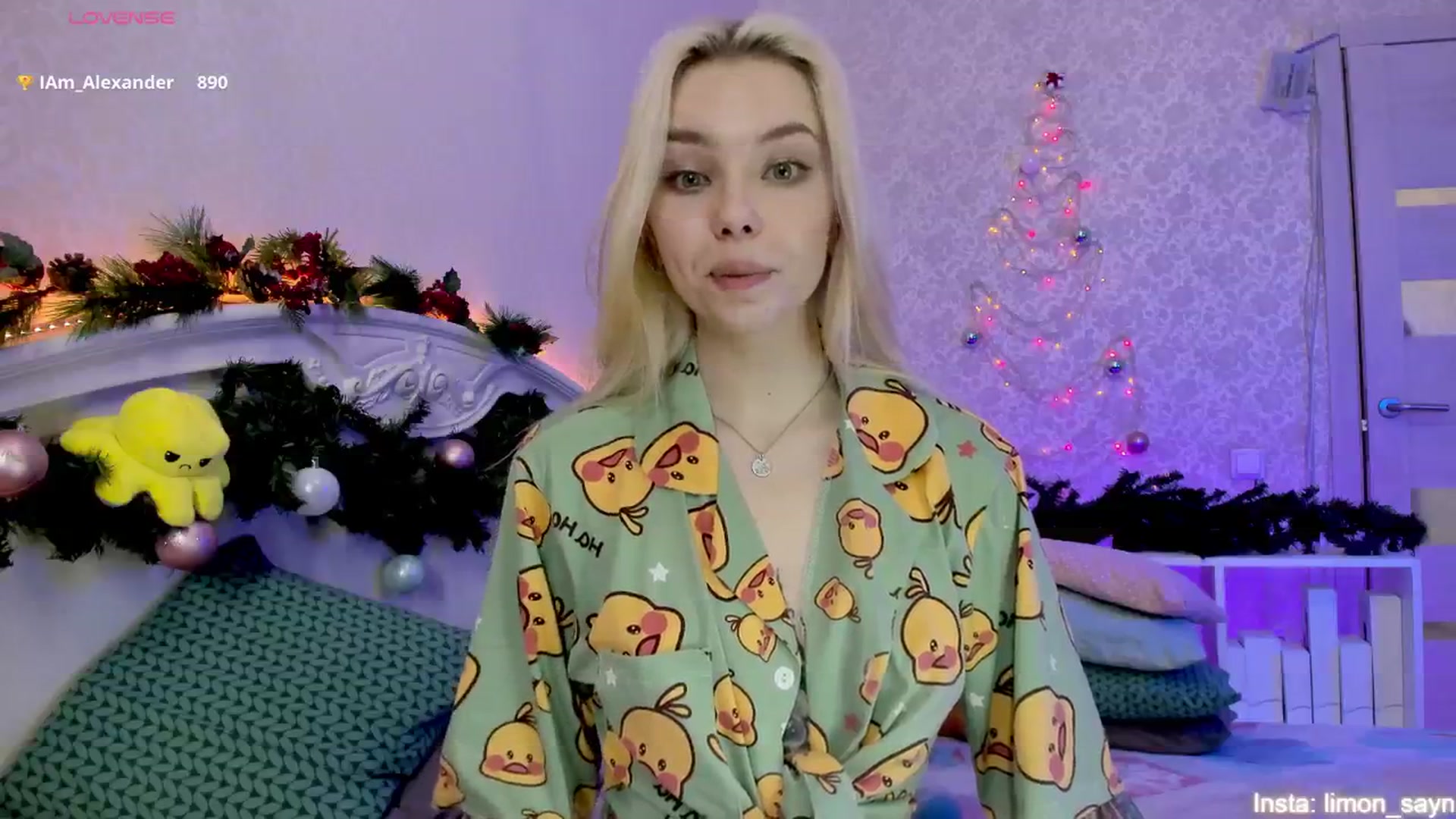 Gallery image thumbnail from LilliMoore_'s myfreecams stream on, 12/25/2024, 03:17 image 2 of 20