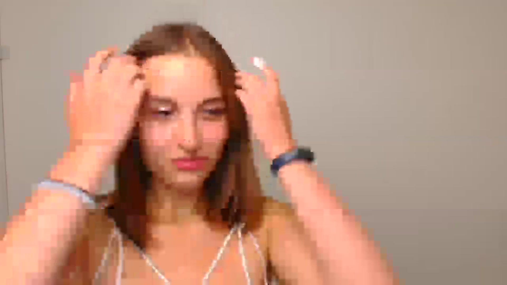 Gallery image thumbnail from Lilli_Fun's myfreecams stream on, 07/16/2023, 15:21 image 10 of 20