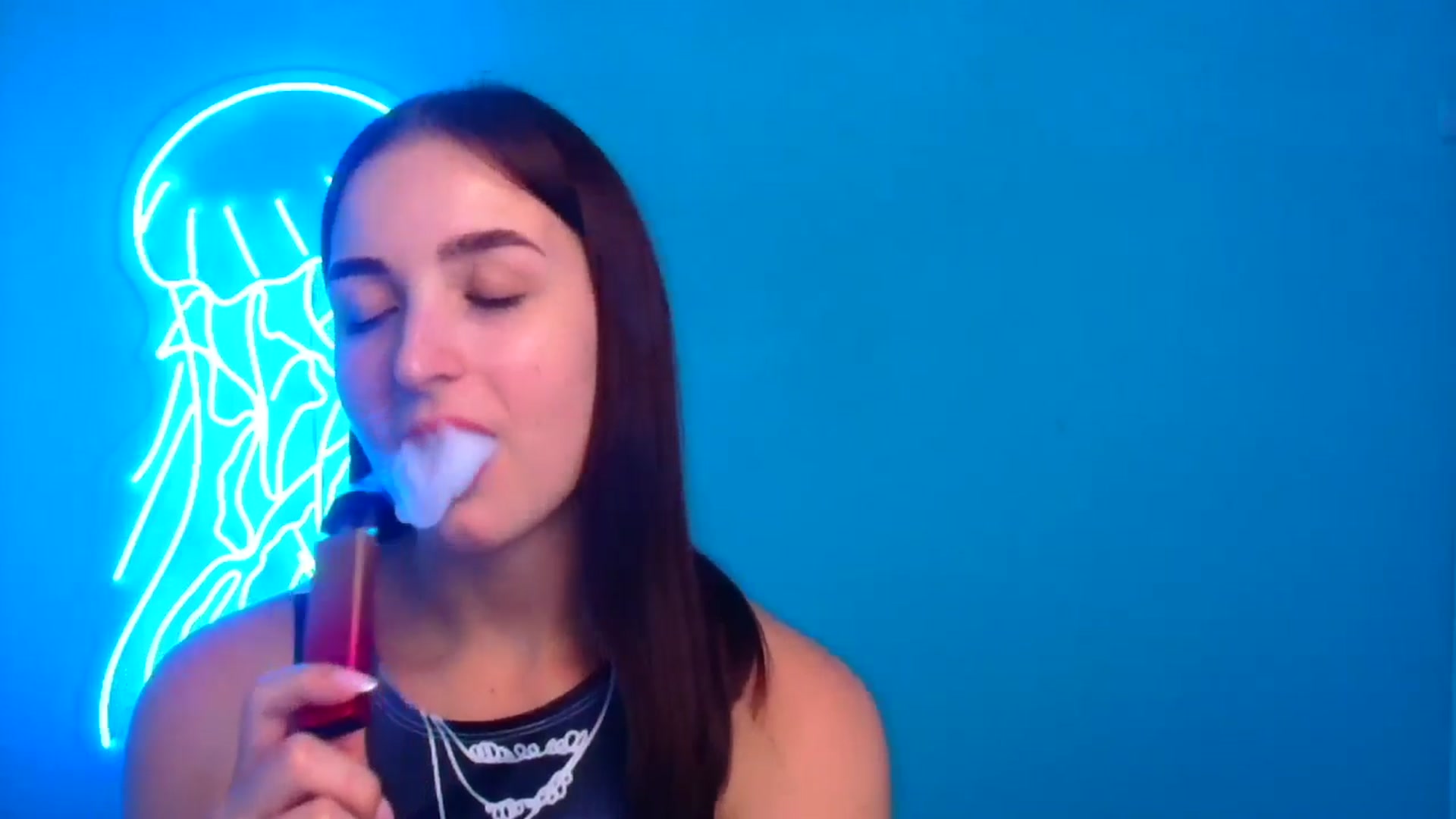 Gallery image thumbnail from Lilli_Fun's myfreecams stream on, 06/15/2024, 13:25 image 5 of 20