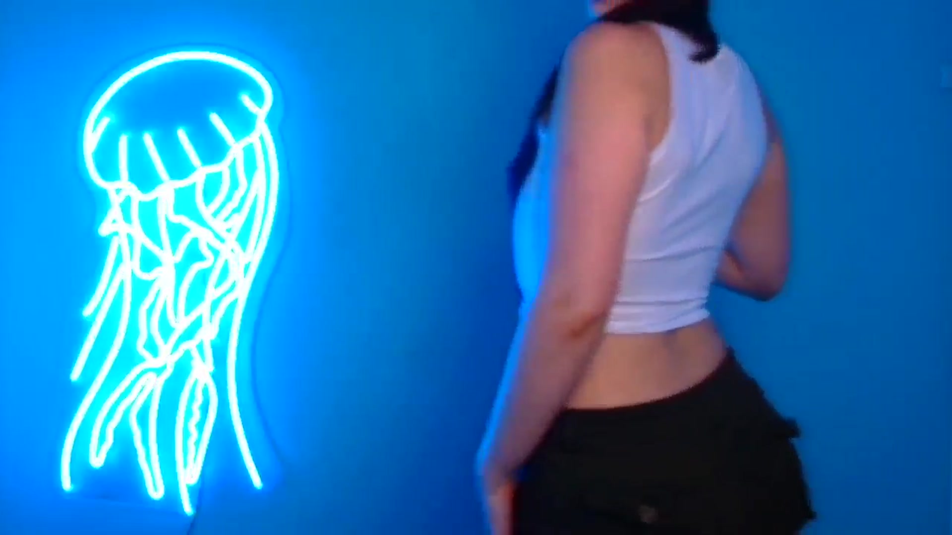Gallery image thumbnail from Lilli_Fun's myfreecams stream on, 06/15/2024, 13:25 image 15 of 20