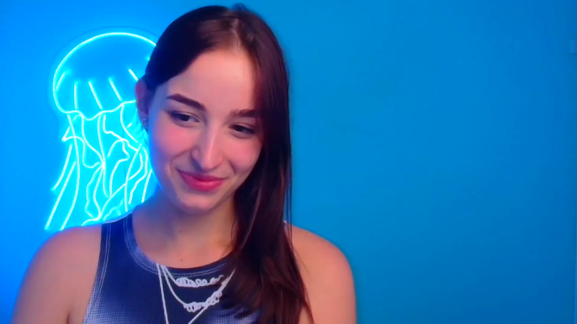 Gallery image thumbnail from Lilli_Fun's myfreecams stream on, 06/15/2024, 13:25 image 6 of 20